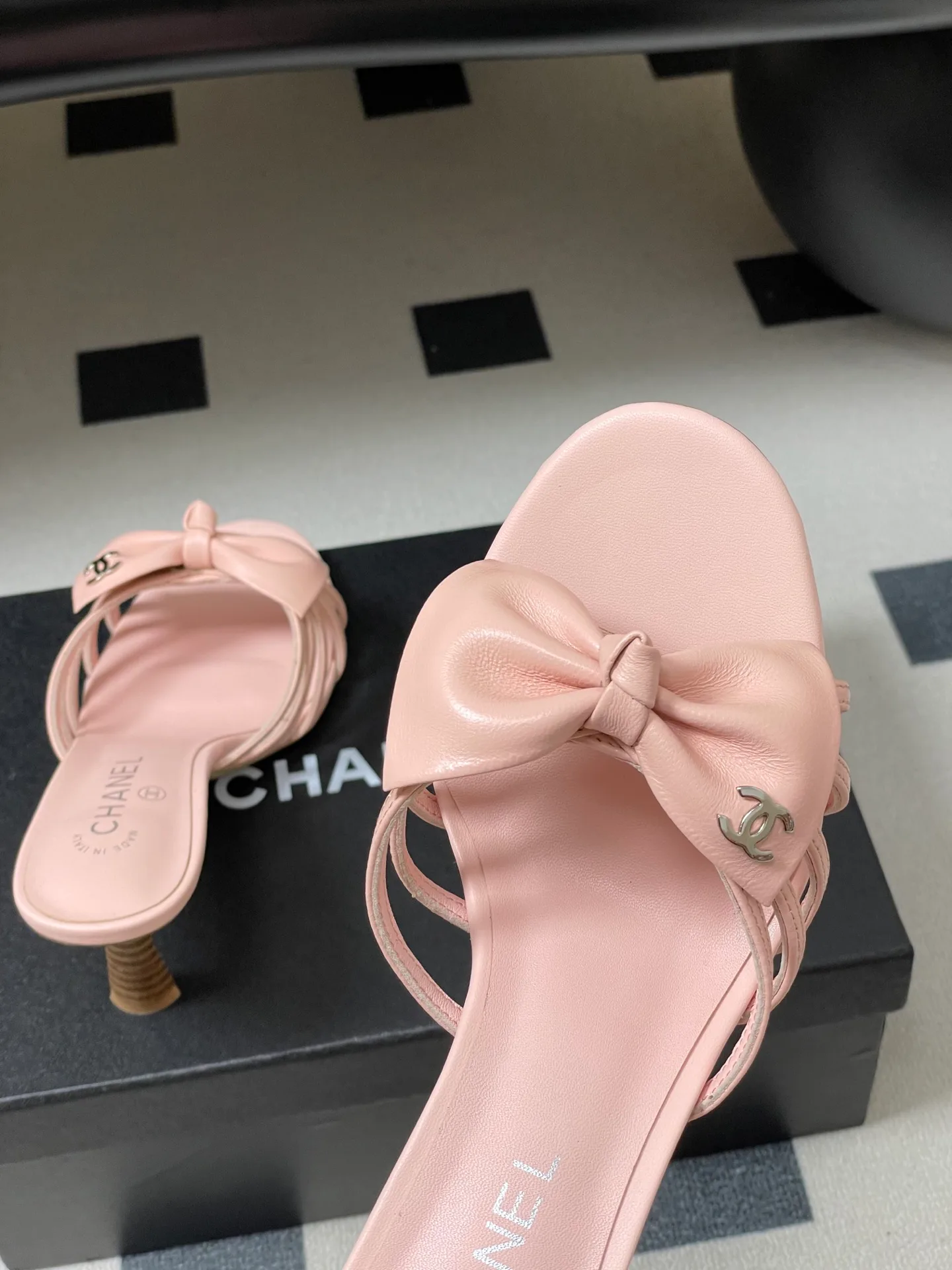 Босоножки Женские Chanel 13226157