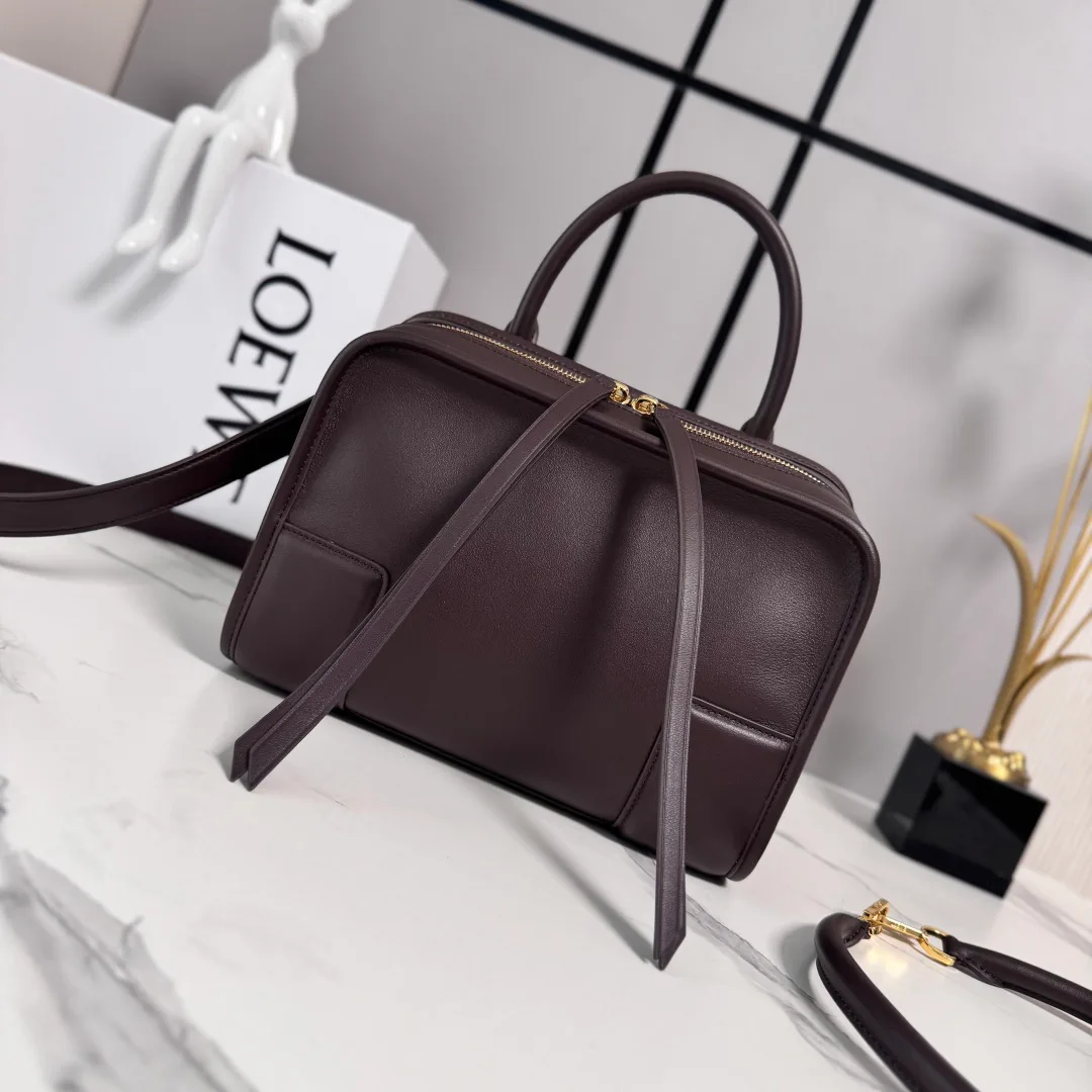 Классические Сумки Женские Loewe 13401755