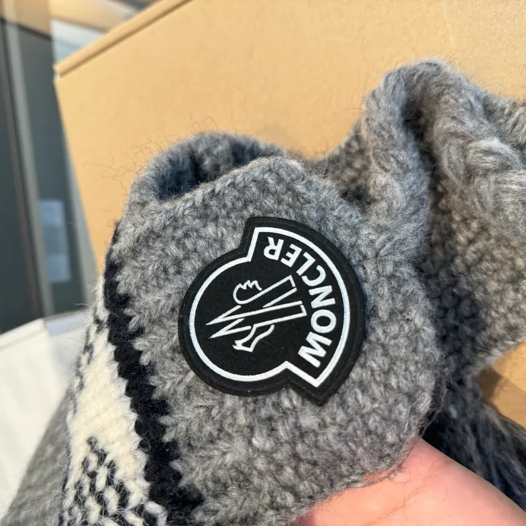 Головные Уборы Moncler 720200