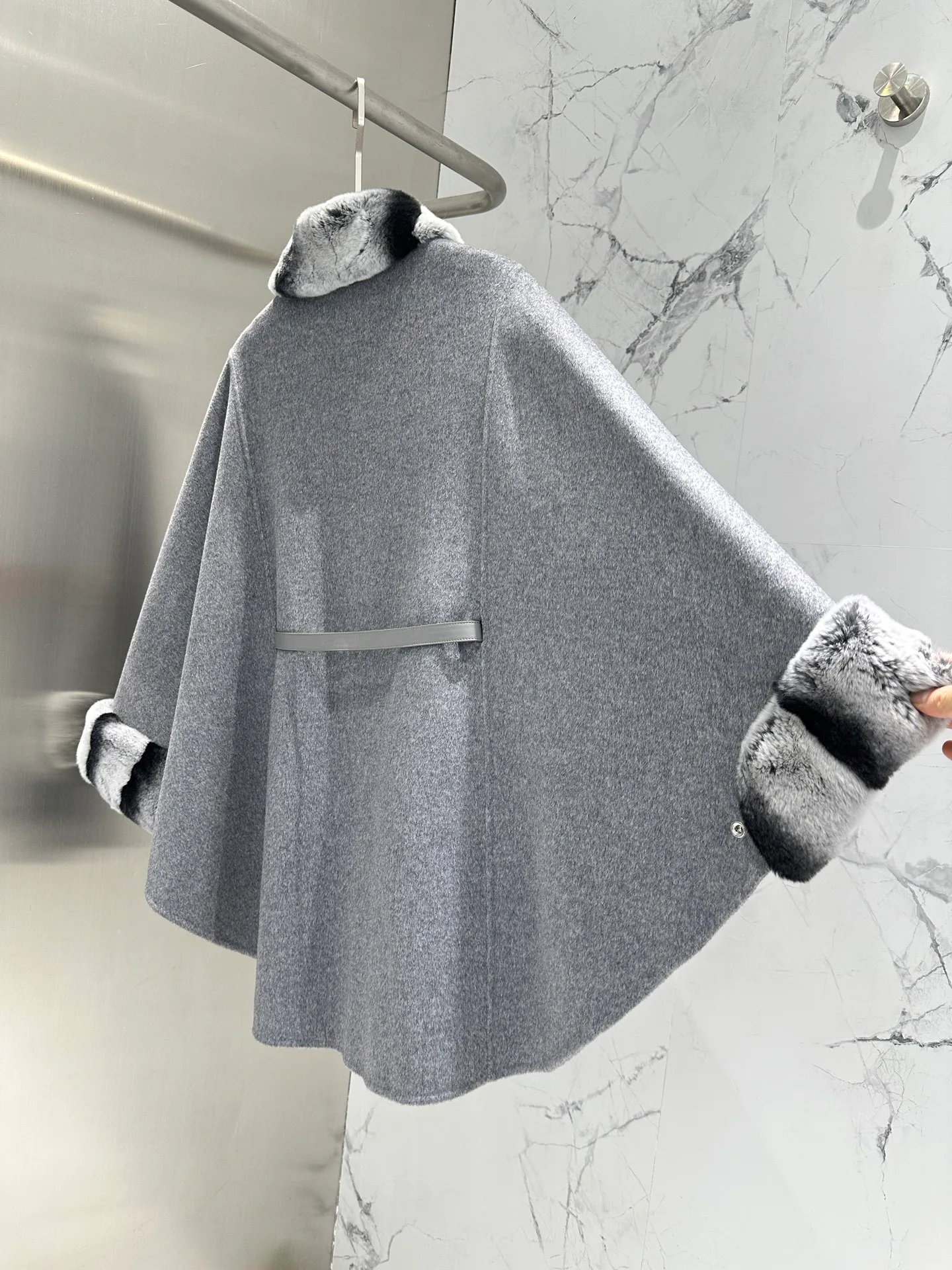 Пальто Женские Loro Piana 18513173