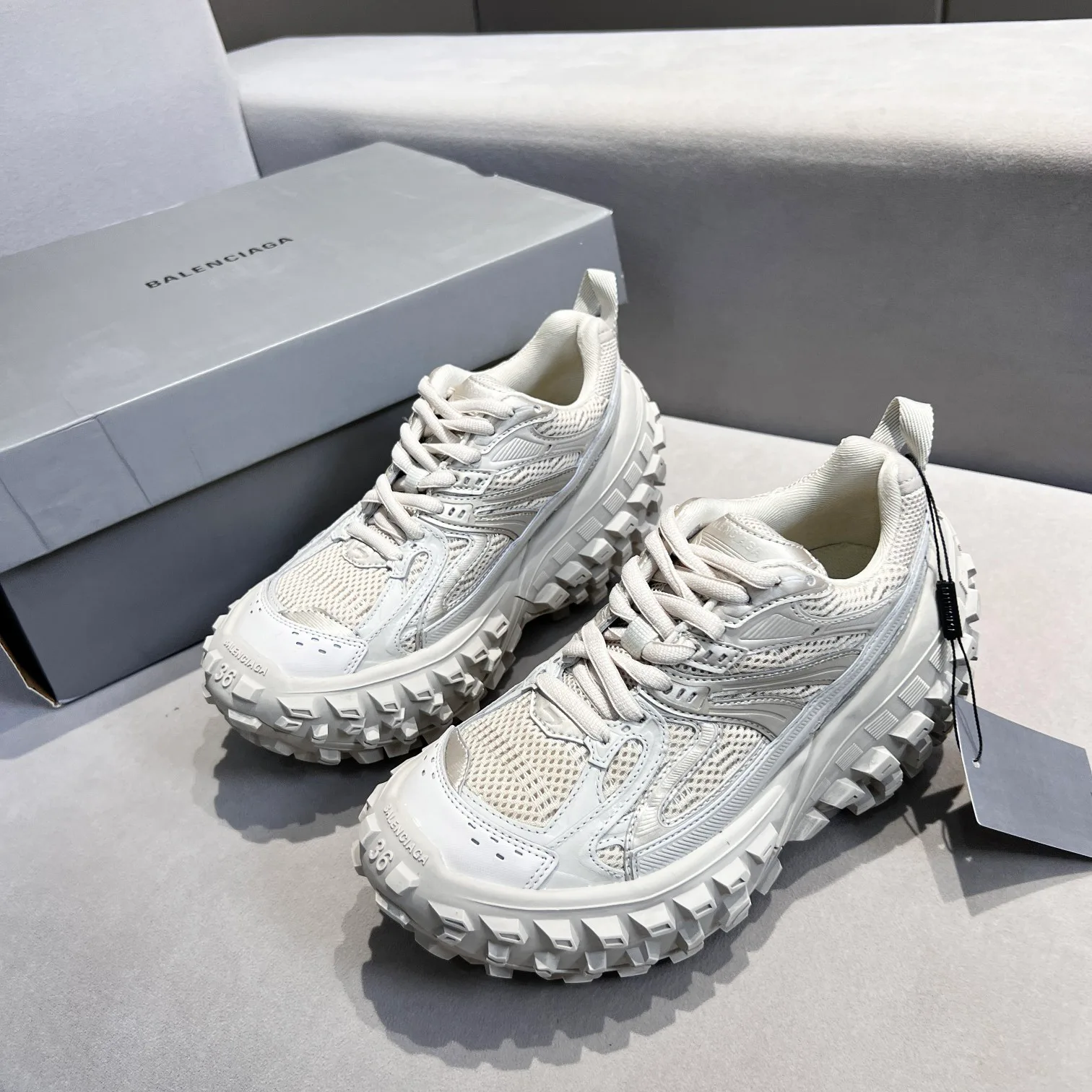 Кроссовки Женские Balenciaga 9637