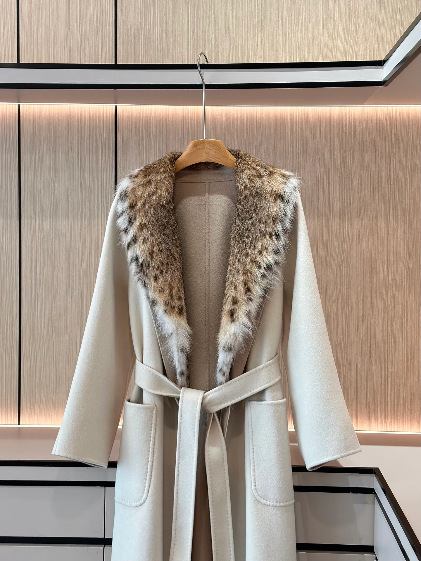 Пальто Женские Loro Piana 18999918