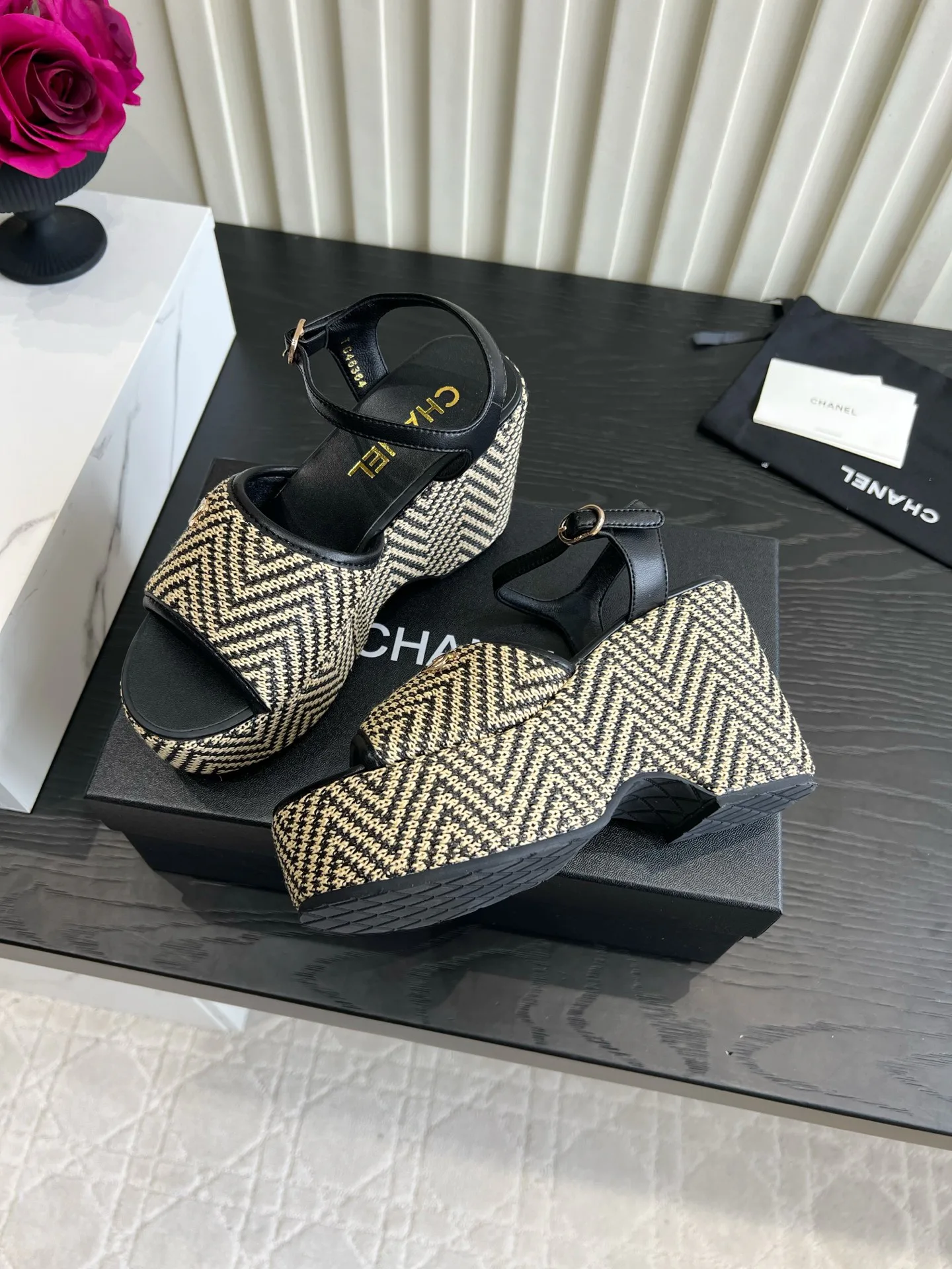 Босоножки Женские Chanel 16953560