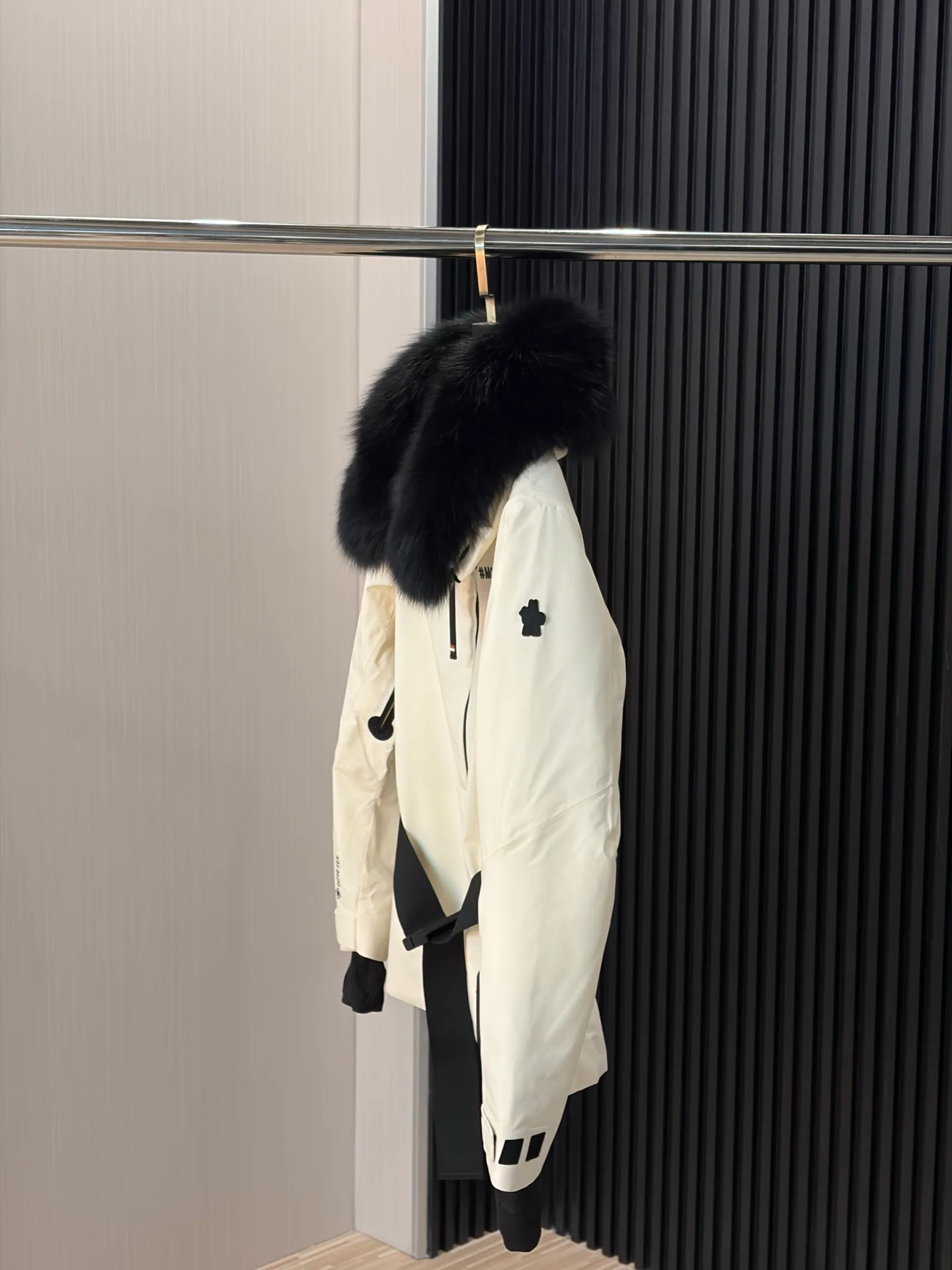 Куртки И Пуховики Женские Moncler 18758222
