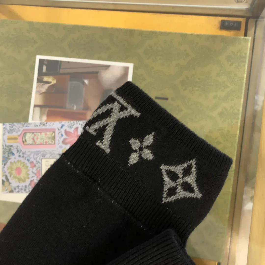 Куртки И Пуховики Женские Louis Vuitton 1482162