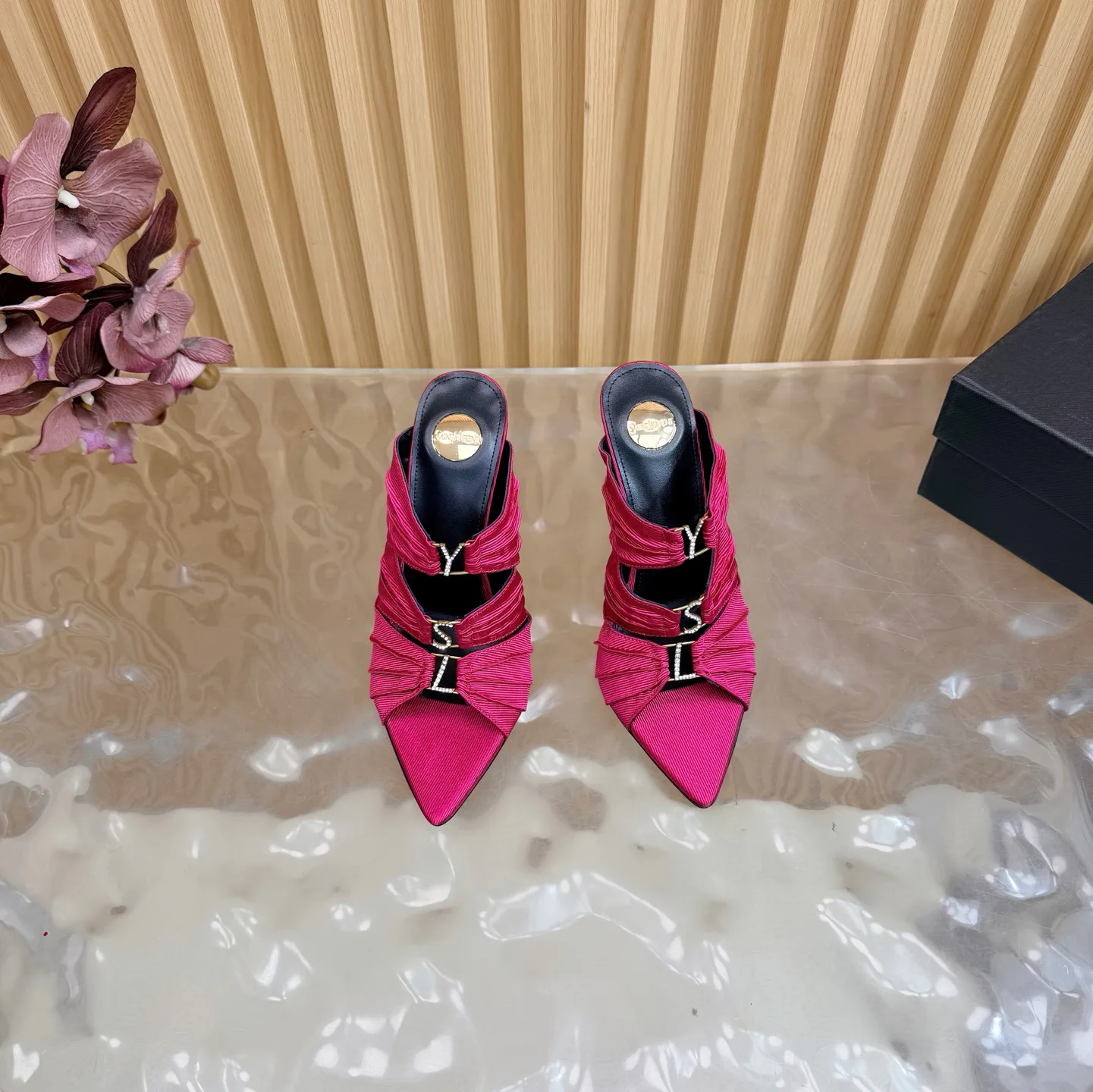 Босоножки Женские Saint Laurent 11660376