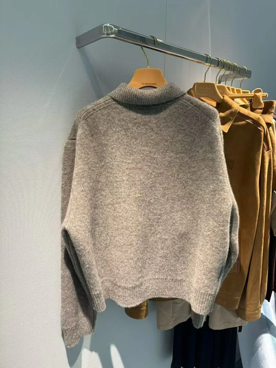 Куртки И Пуховики Женские Miu Miu 252428