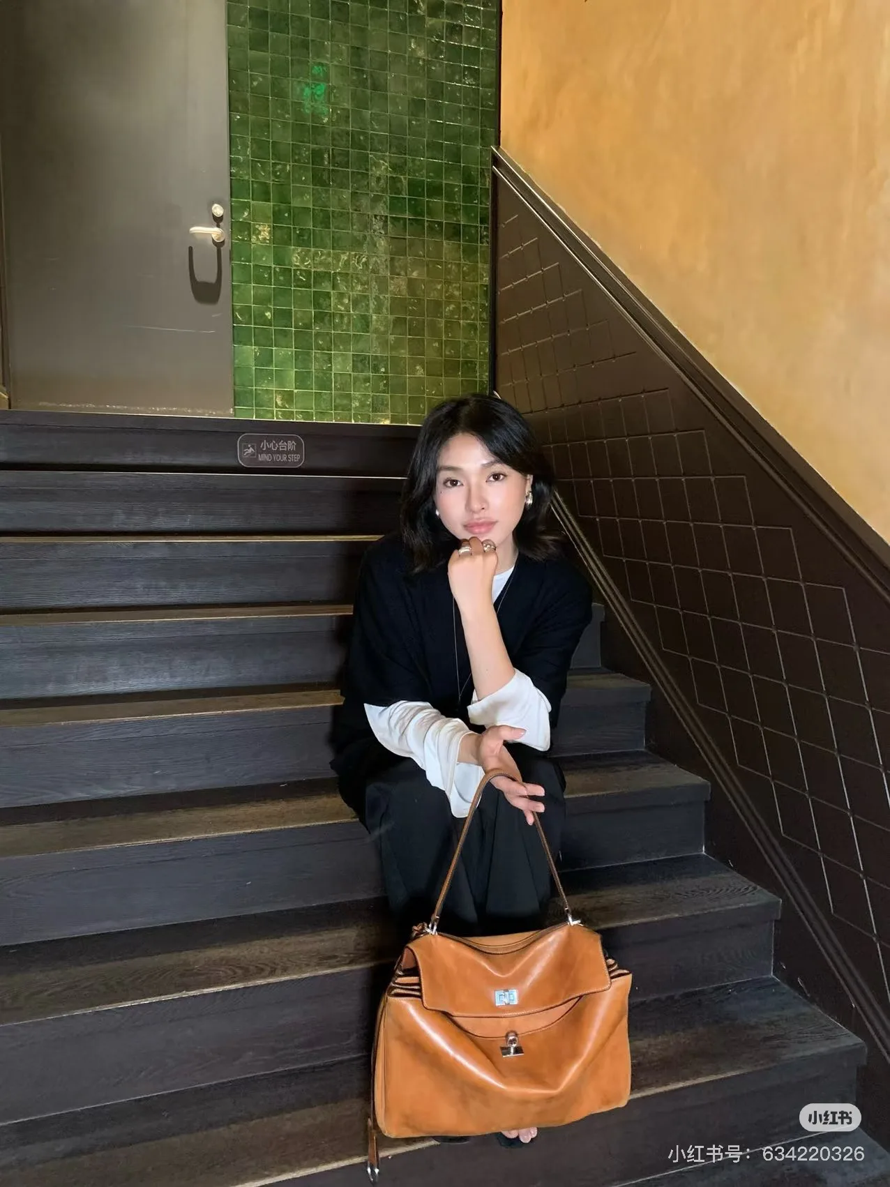 Классические Сумки Женские Balenciaga 6566571