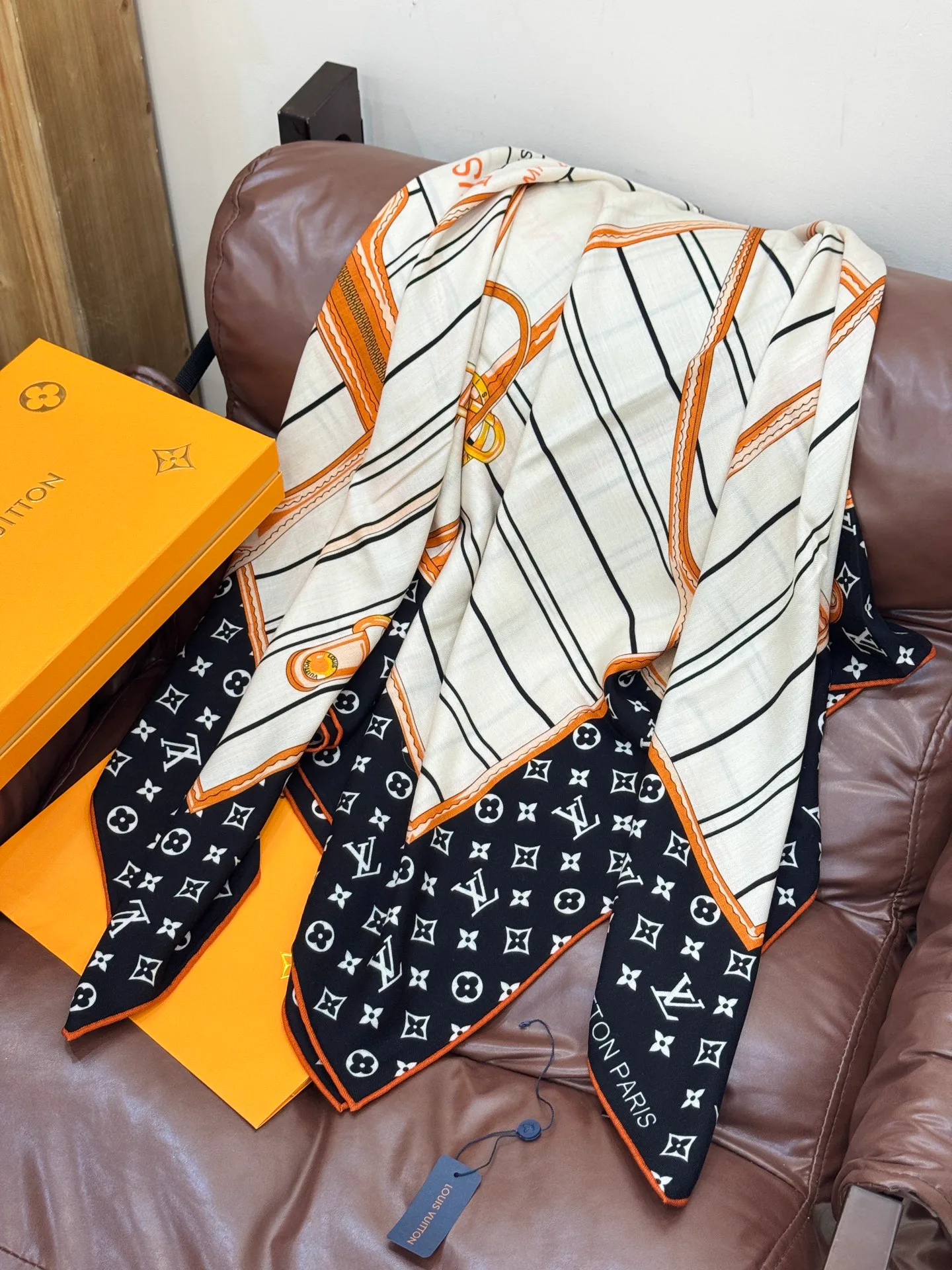 Шарфы Louis Vuitton 218422