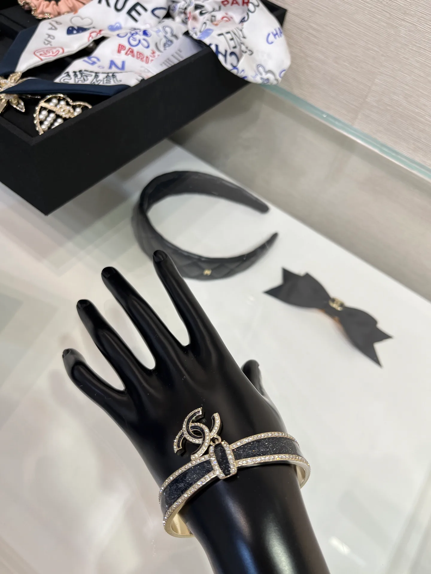 Бижутерия Chanel 70924