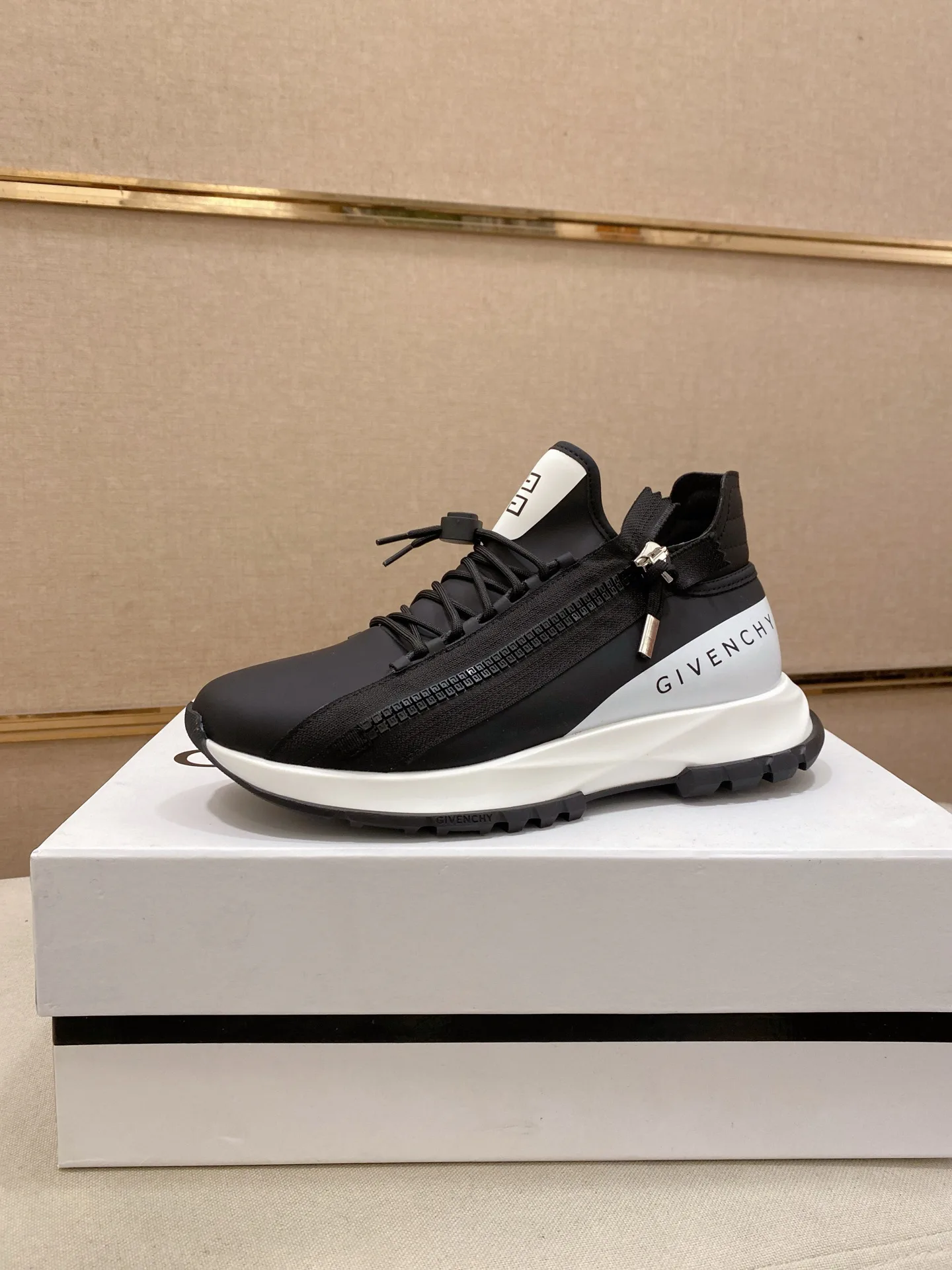 Кроссовки Женские Givenchy 1628801