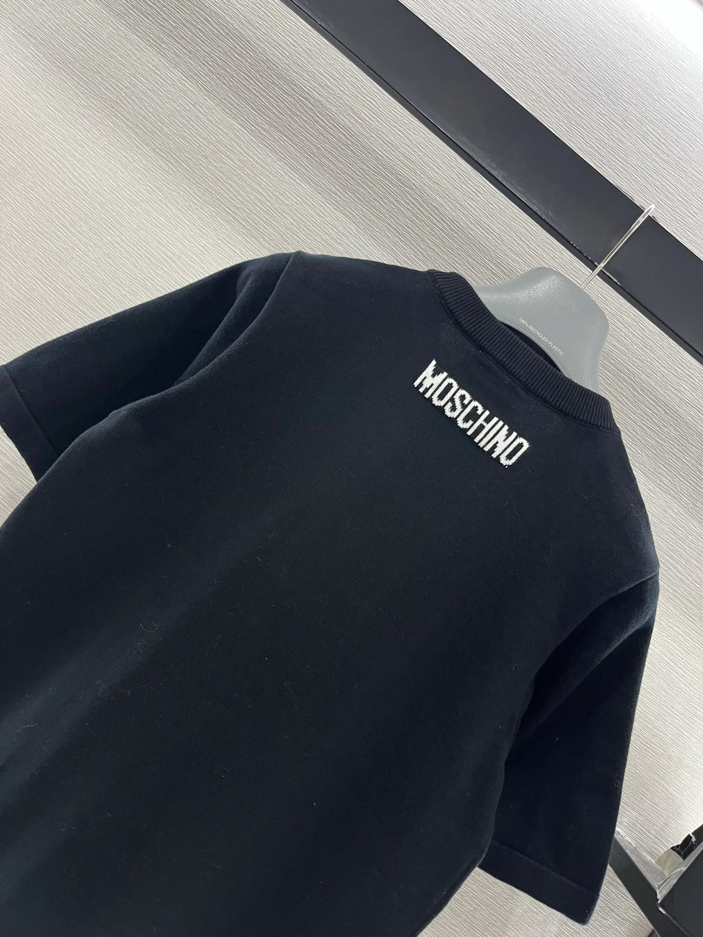 Футболки Женские Moschino 1352054