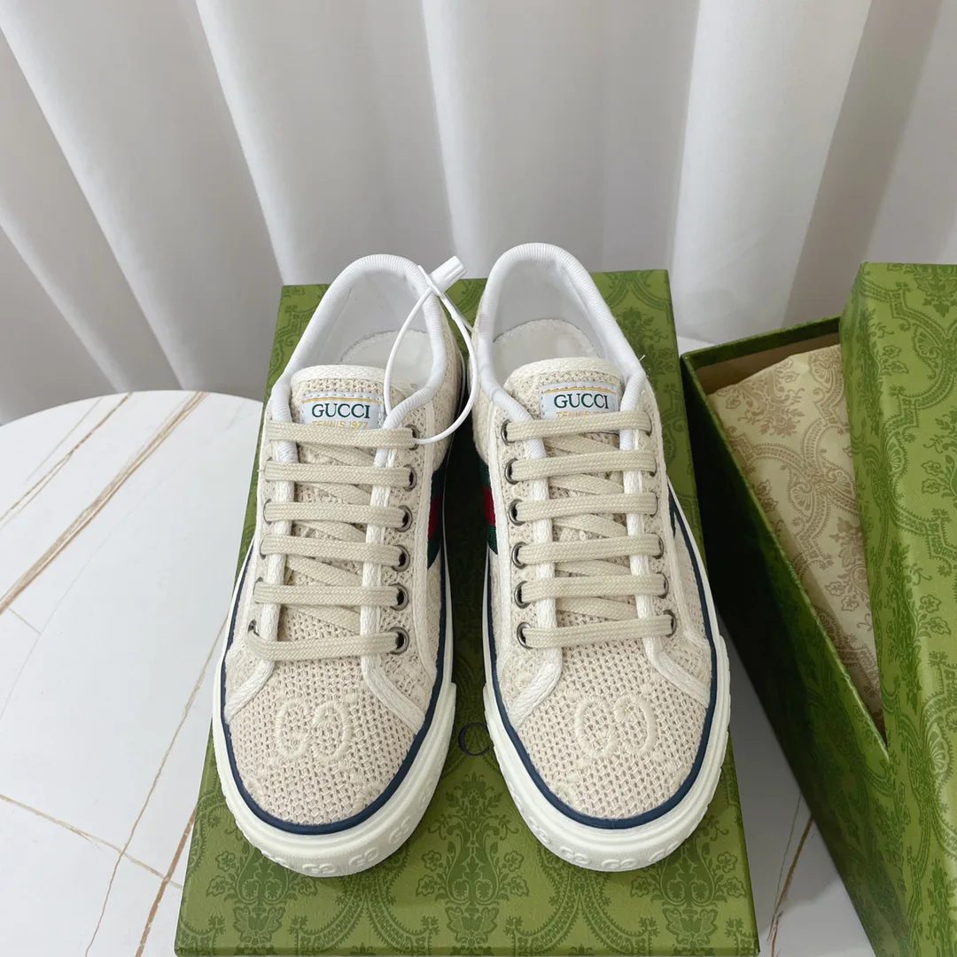 Кроссовки Женские Gucci 19691207