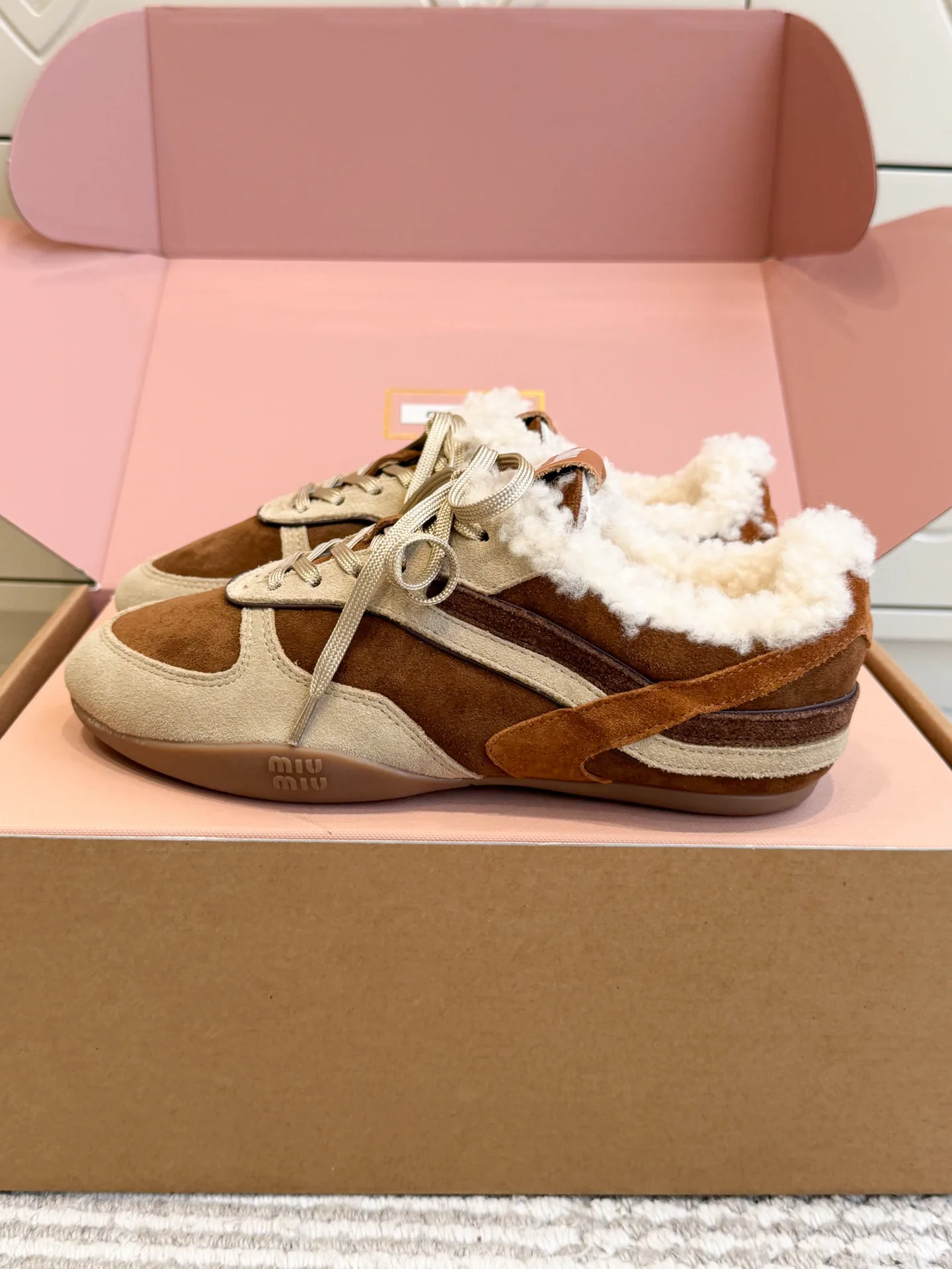 Кроссовки Женские Miu Miu 18731676