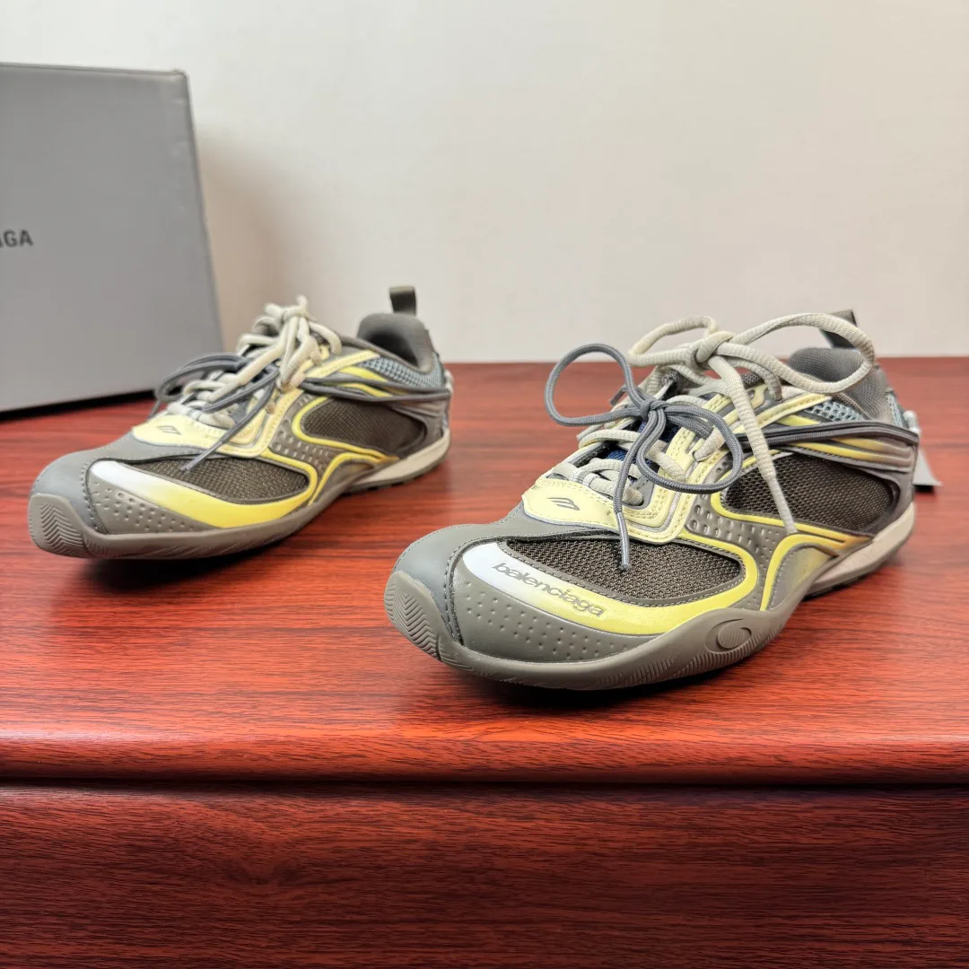 Кроссовки Женские Balenciaga 14845604