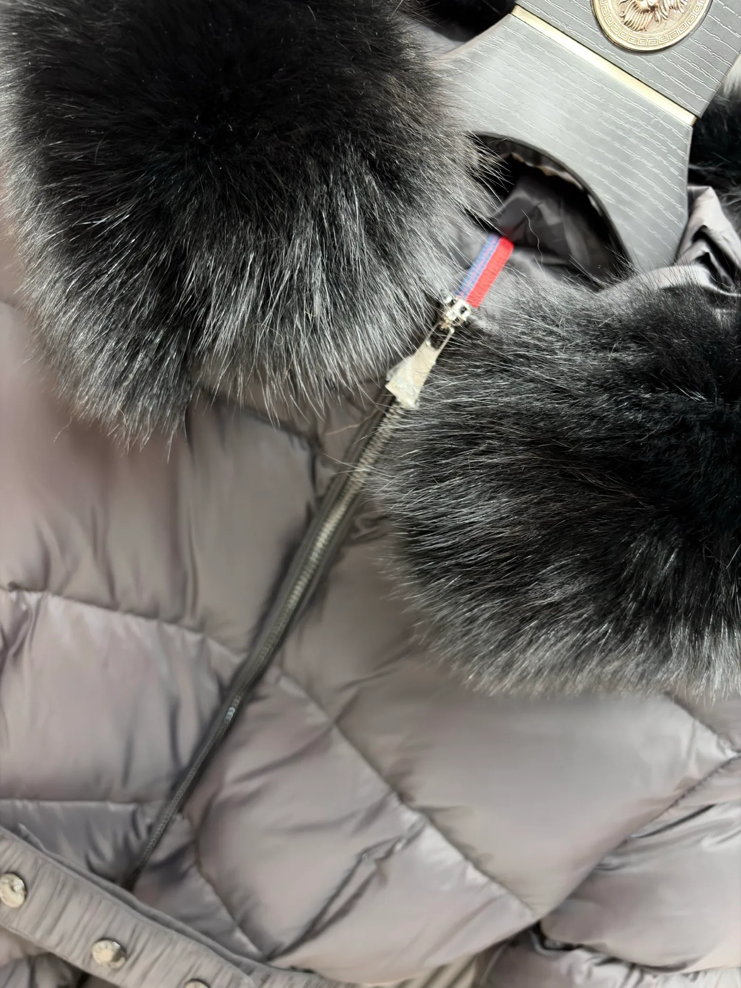 Куртки И Пуховики Женские Moncler 17926549