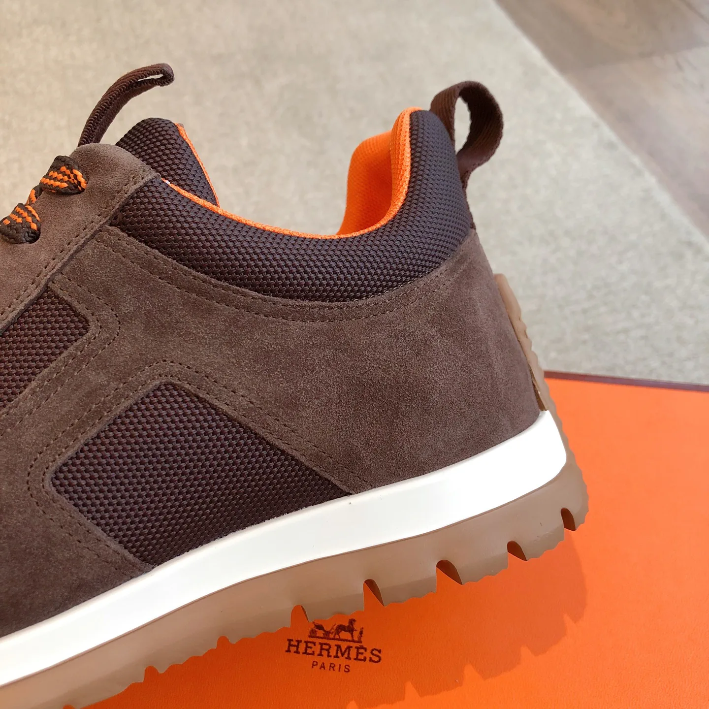 Кроссовки Женские Hermes 1237232