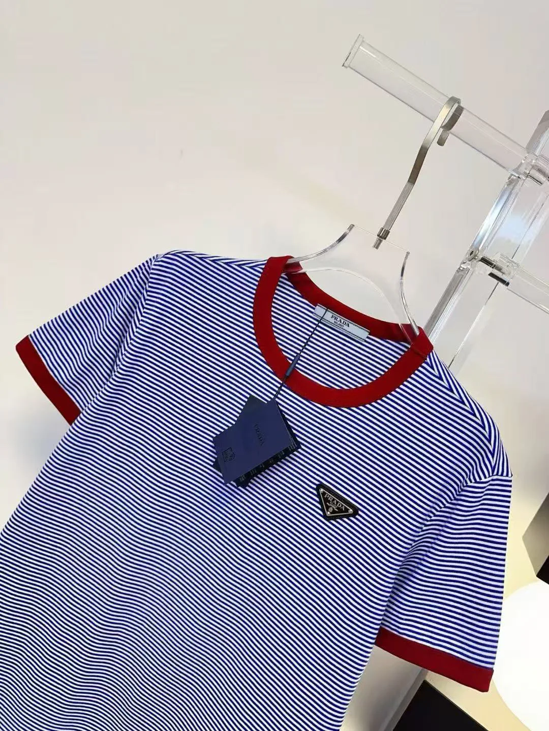 Футболки Женские Prada 11334542