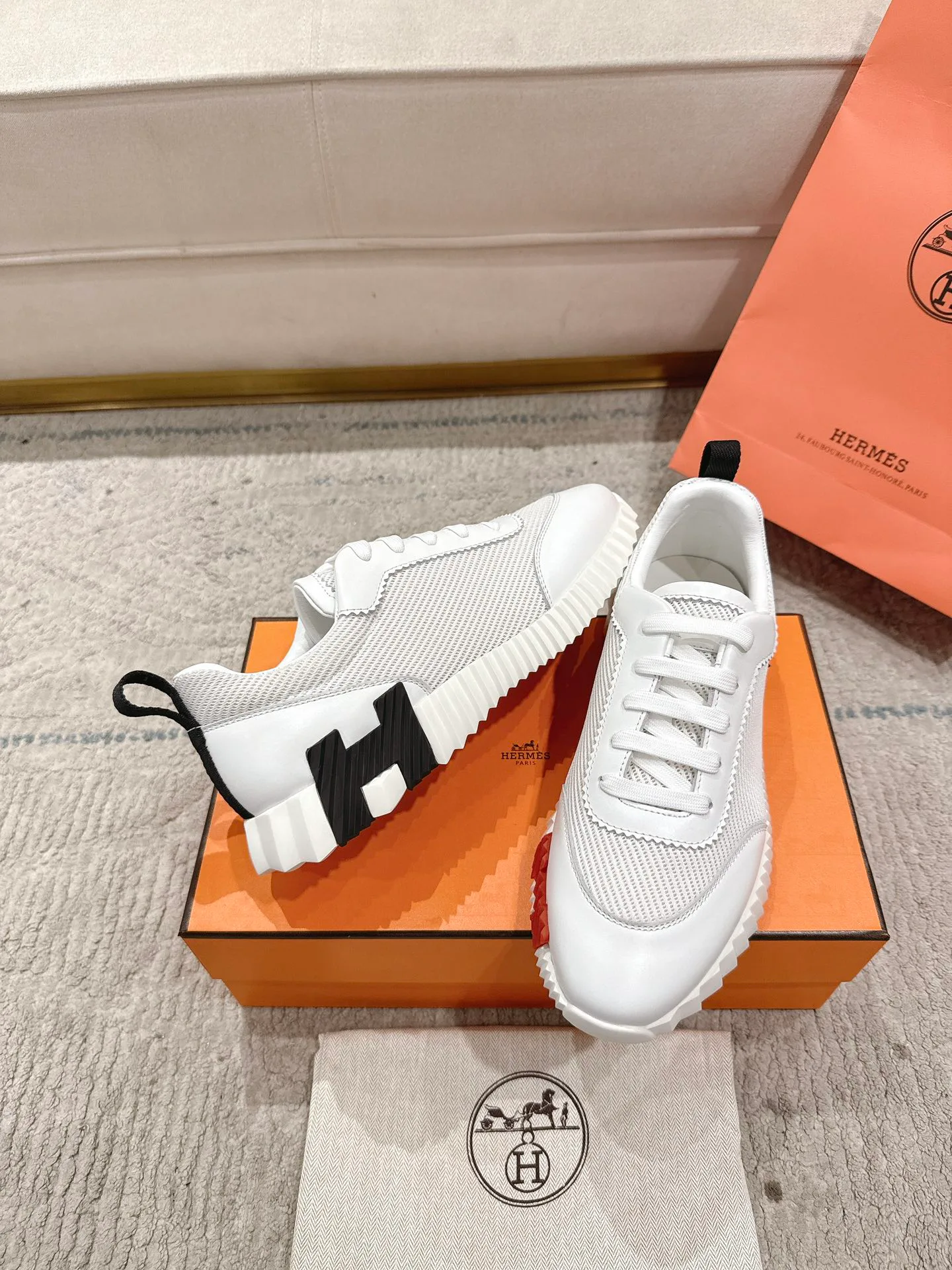 Кроссовки Женские Hermes 11738673