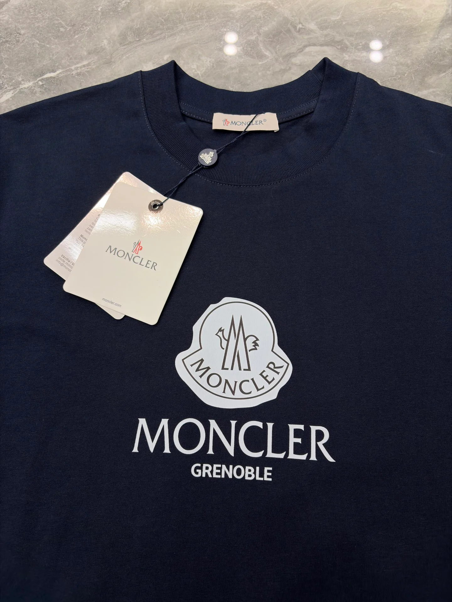 Футболки Женские Moncler 11424381