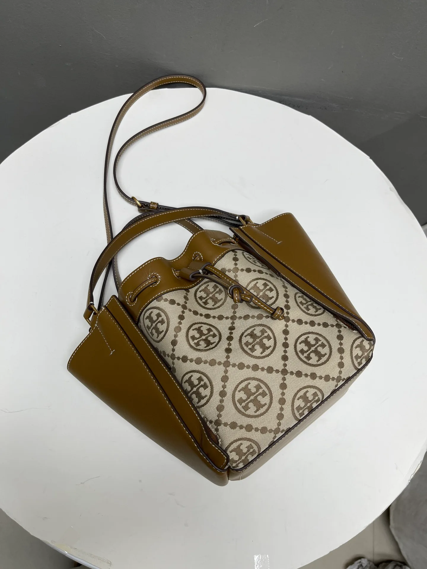 Сумки На Ремне Женские Issey Miyake 941591