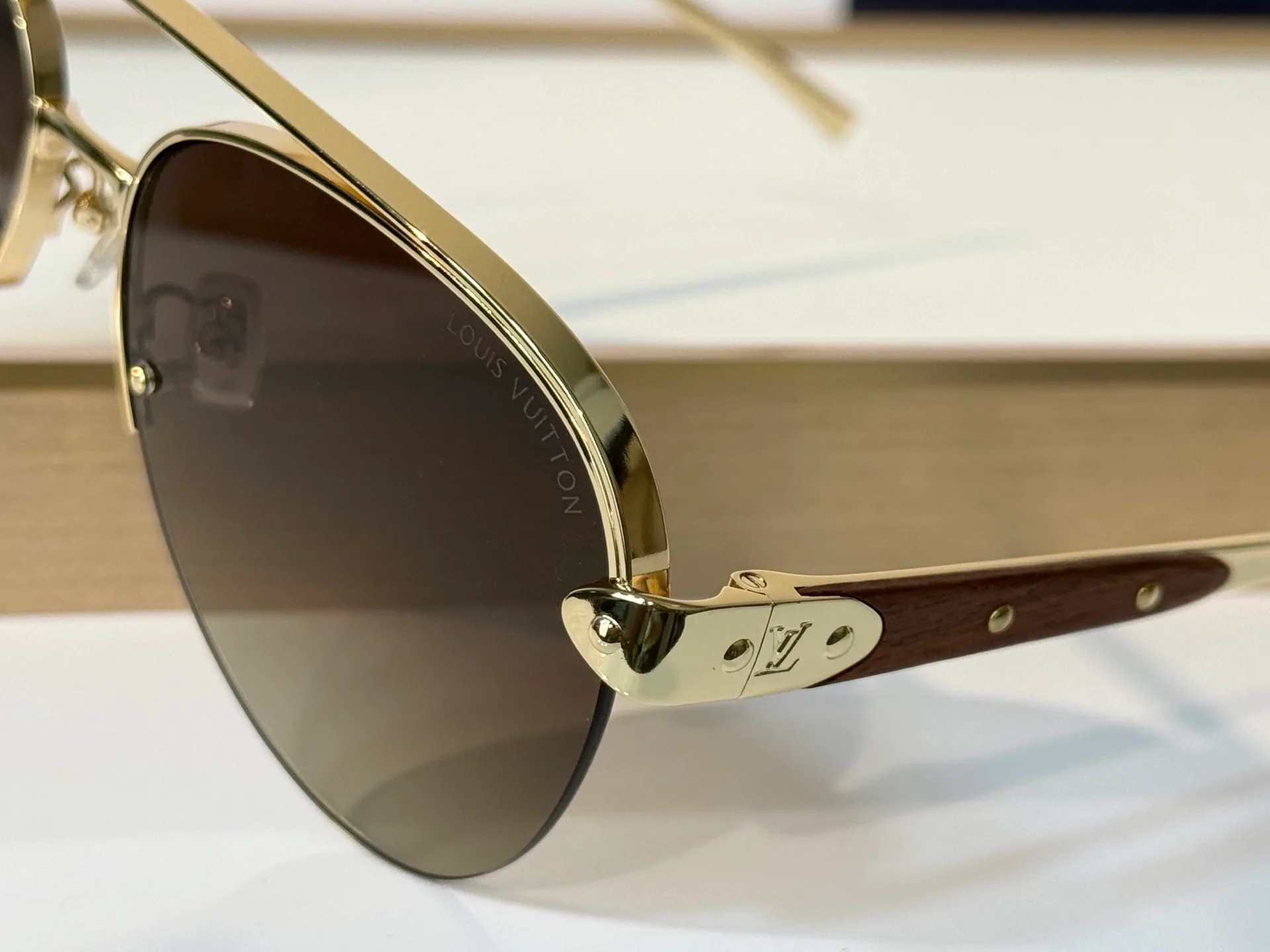 Очки Louis Vuitton 18453226