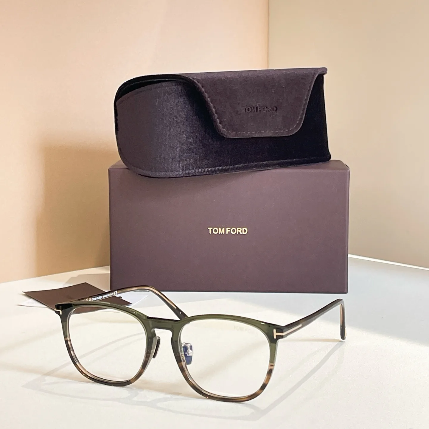 Очки Tom Ford 692888