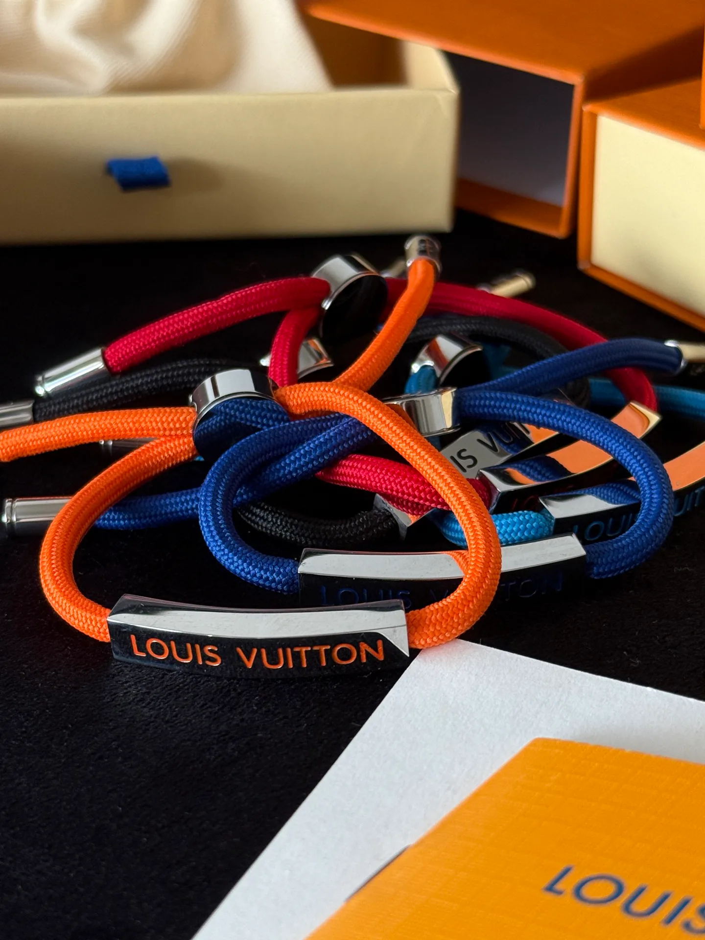 Бижутерия Louis Vuitton 115321