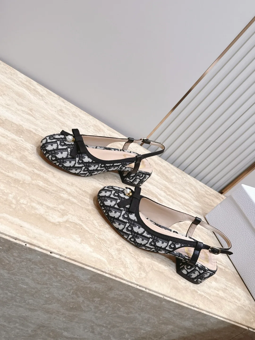 Босоножки Женские Christian Dior 18025853