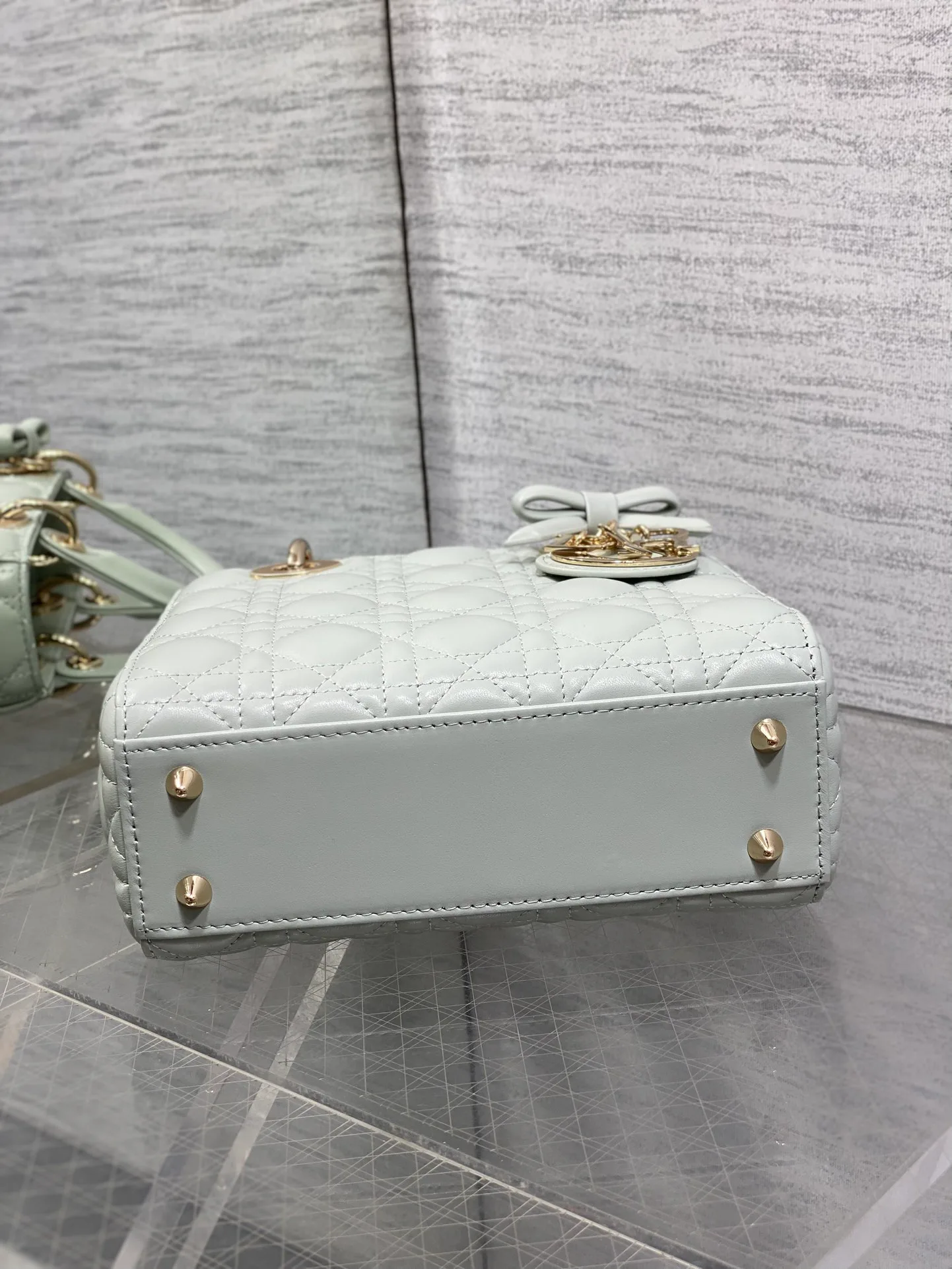 Классические Сумки Женские Christian Dior 11685087