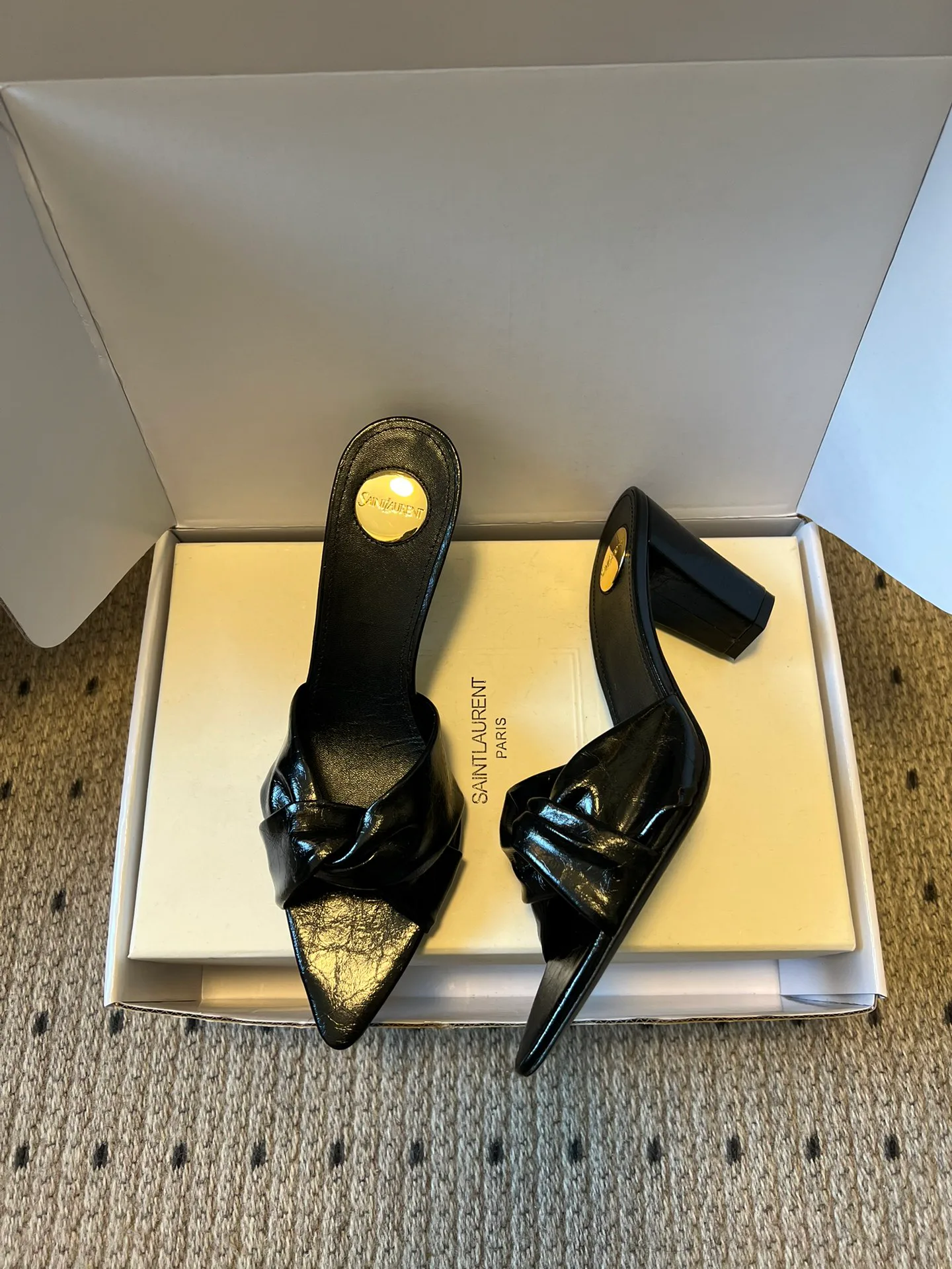 Босоножки Женские Saint Laurent 10835411