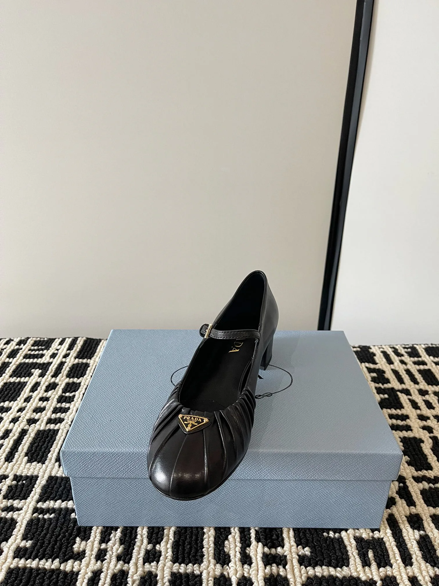 Босоножки Женские Prada 11407427