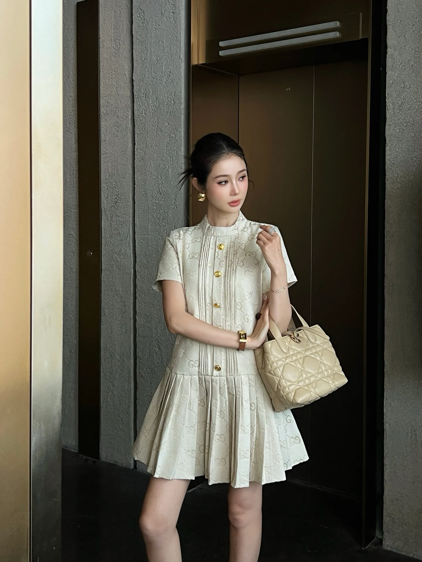 Платья Женские Gucci 11510062