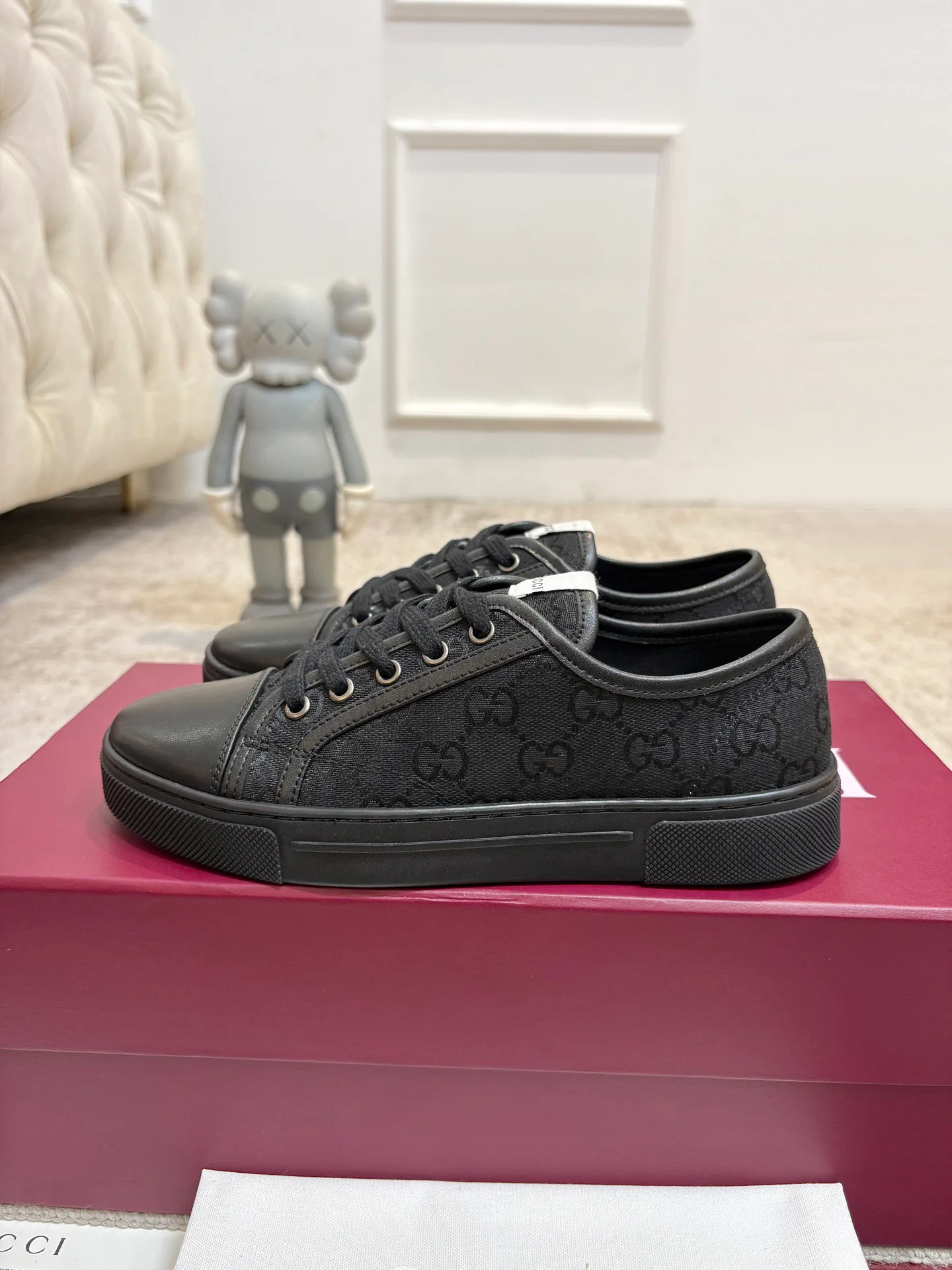 Кроссовки Женские Gucci 18901596