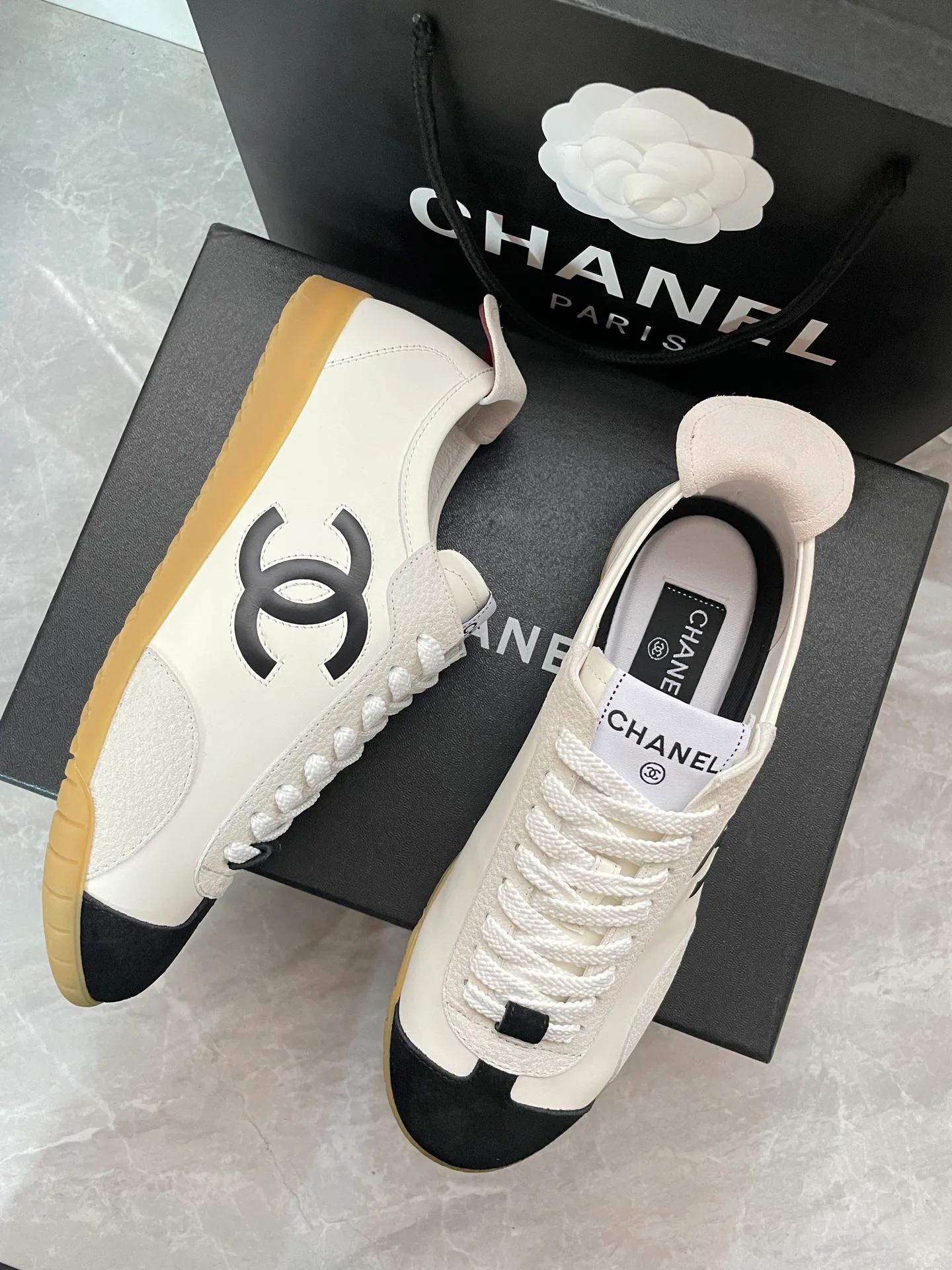 Кроссовки Женские Chanel 11008589