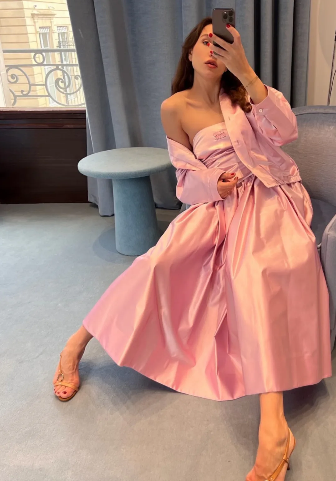 Куртки И Пуховики Женские Miu Miu 17733579