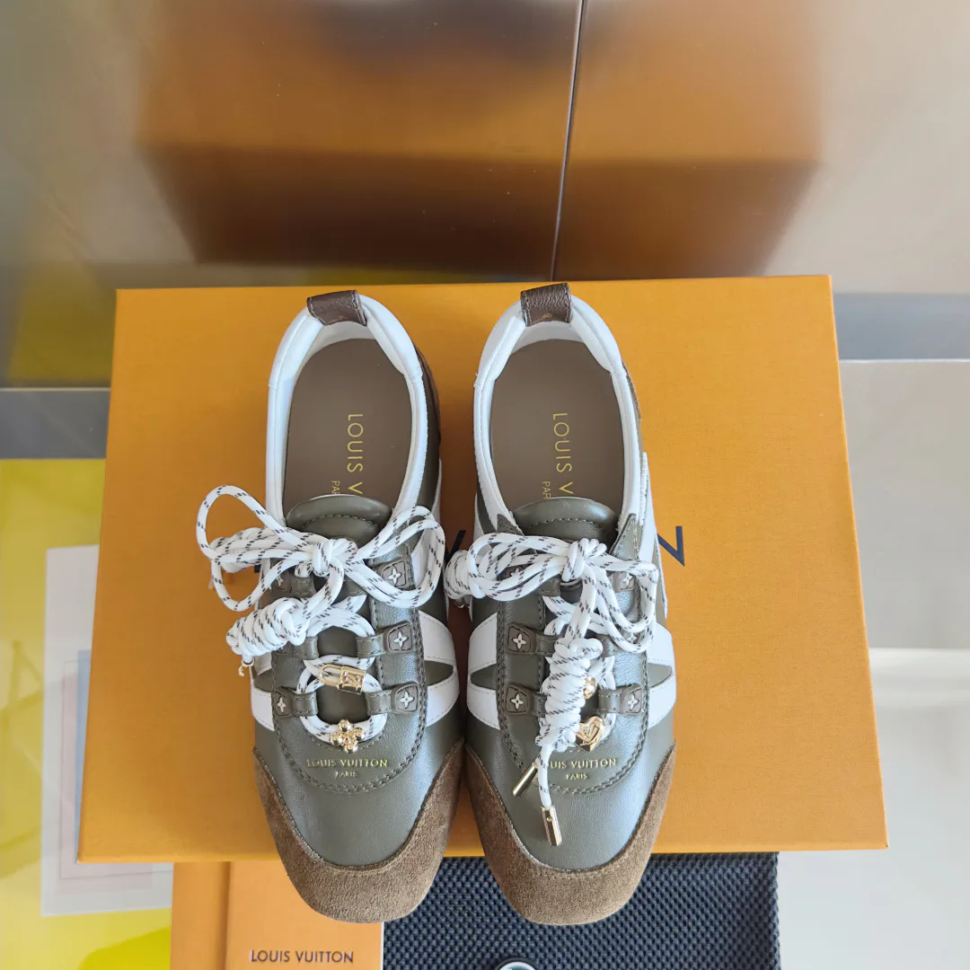 Кроссовки Женские Louis Vuitton 3134392
