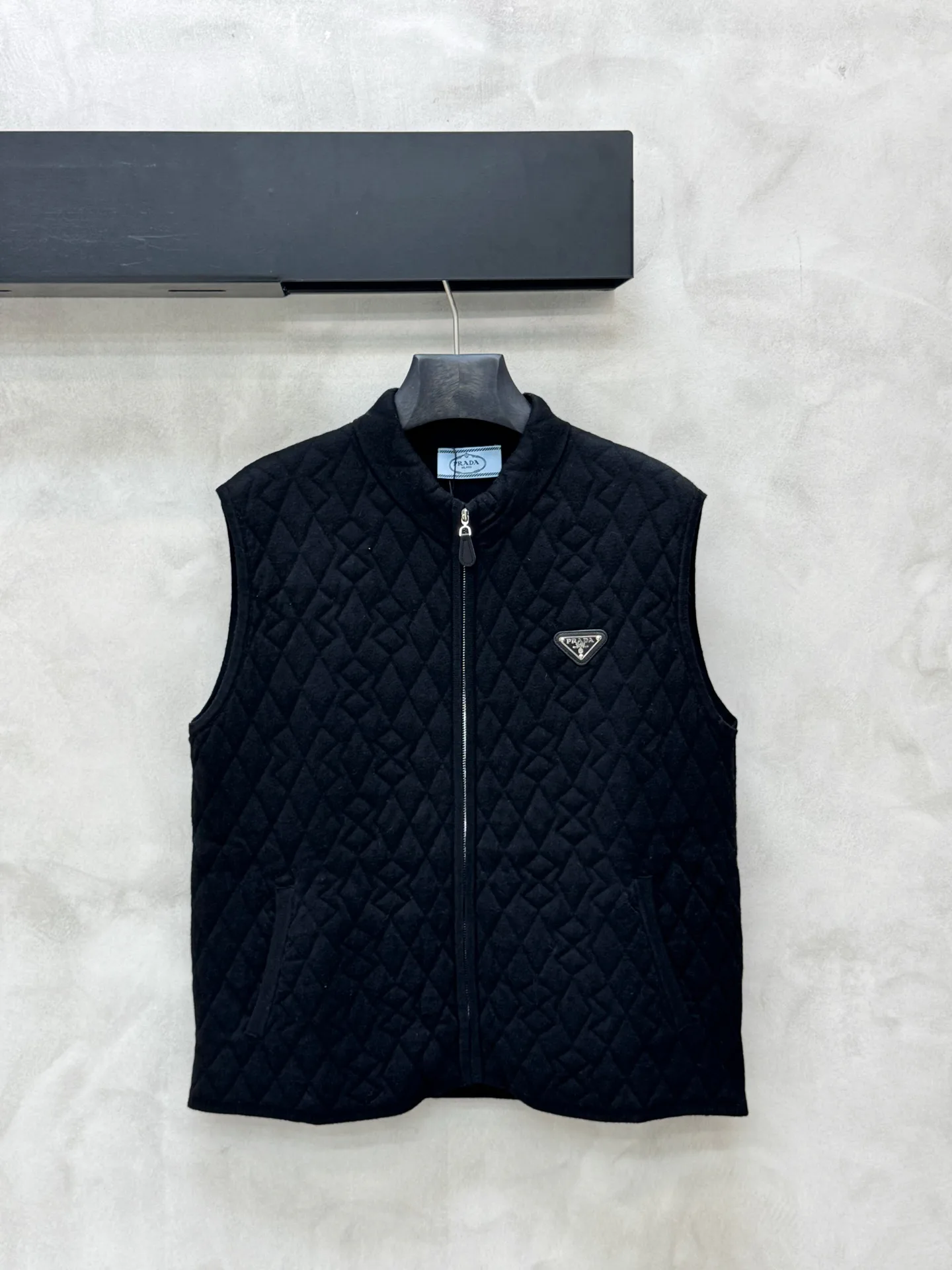 Жилеты Женские Prada 18883381