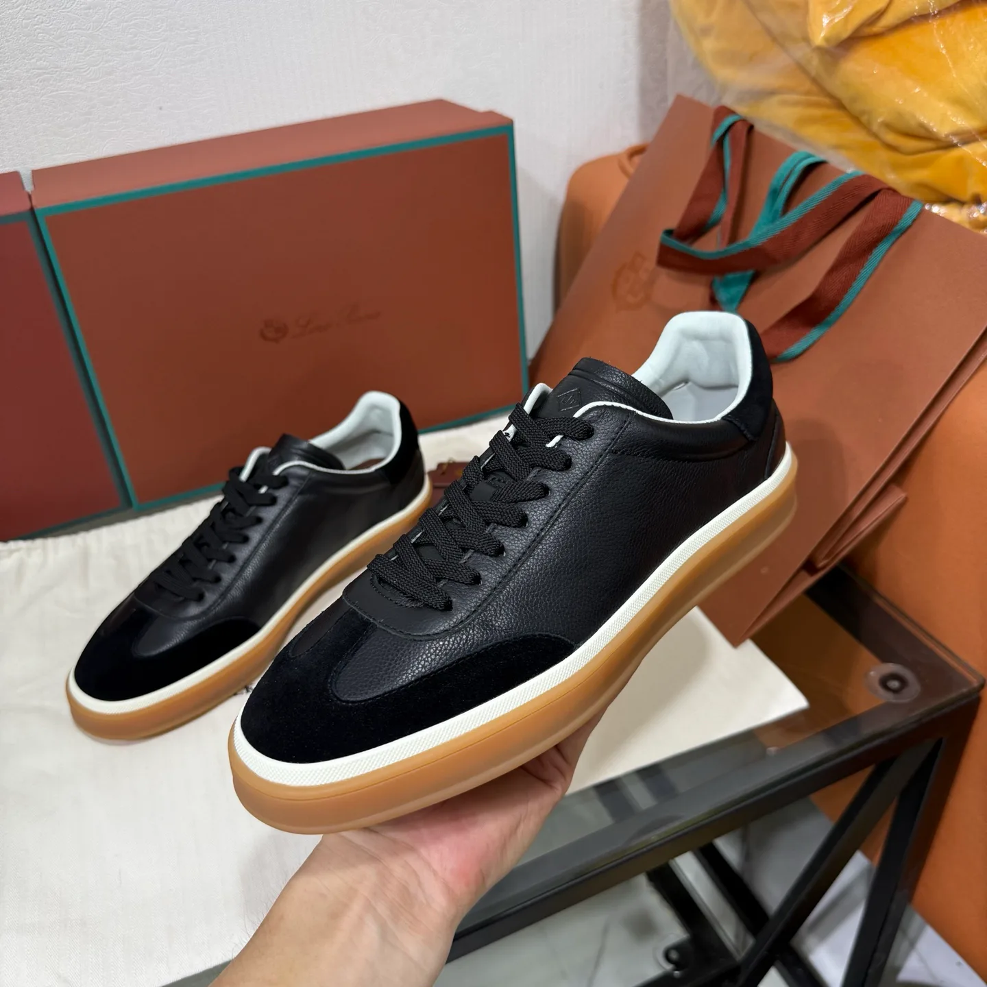 Кроссовки Женские Loro Piana 17955589