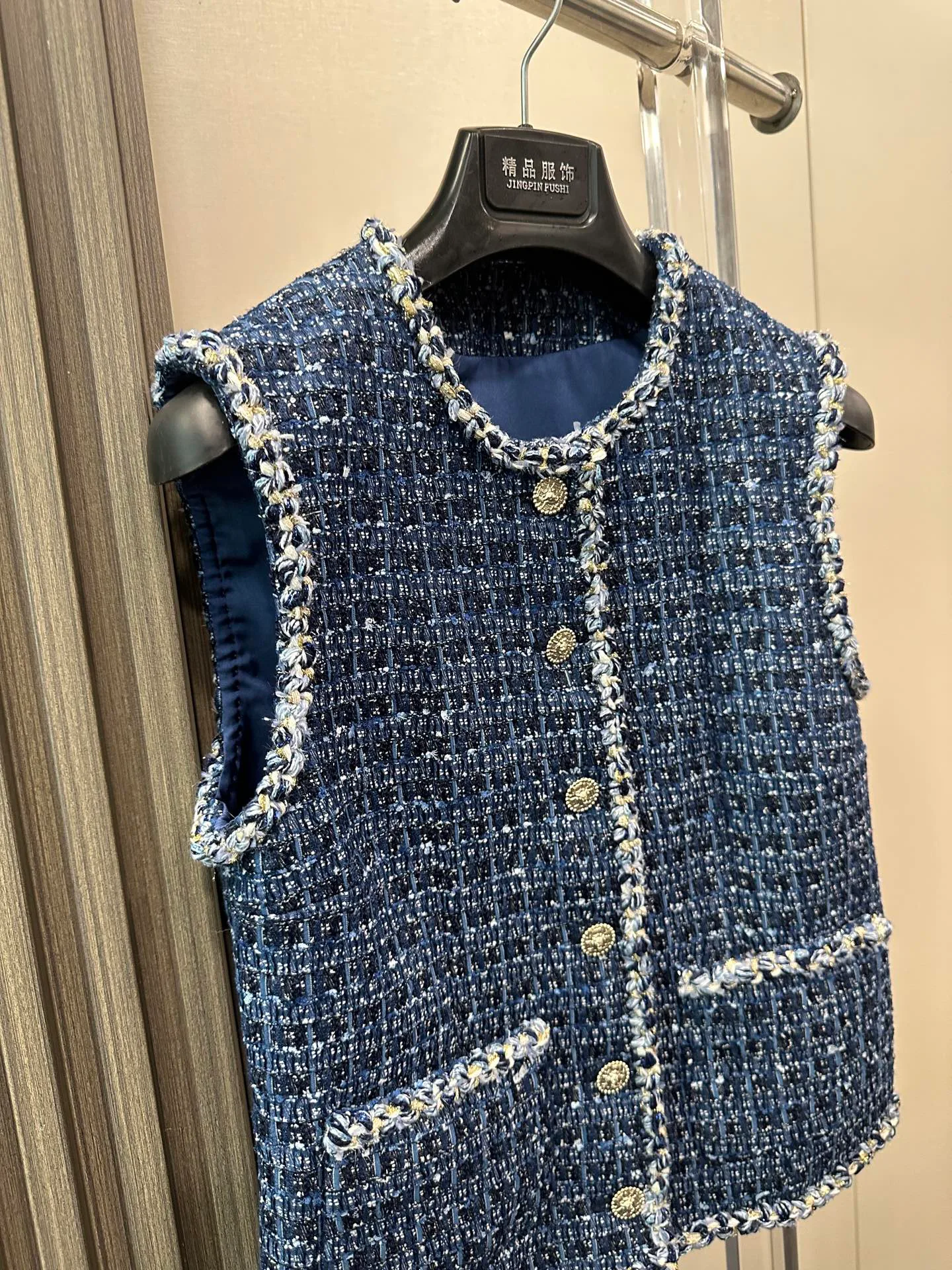 Жилеты Женские Chanel 18031957