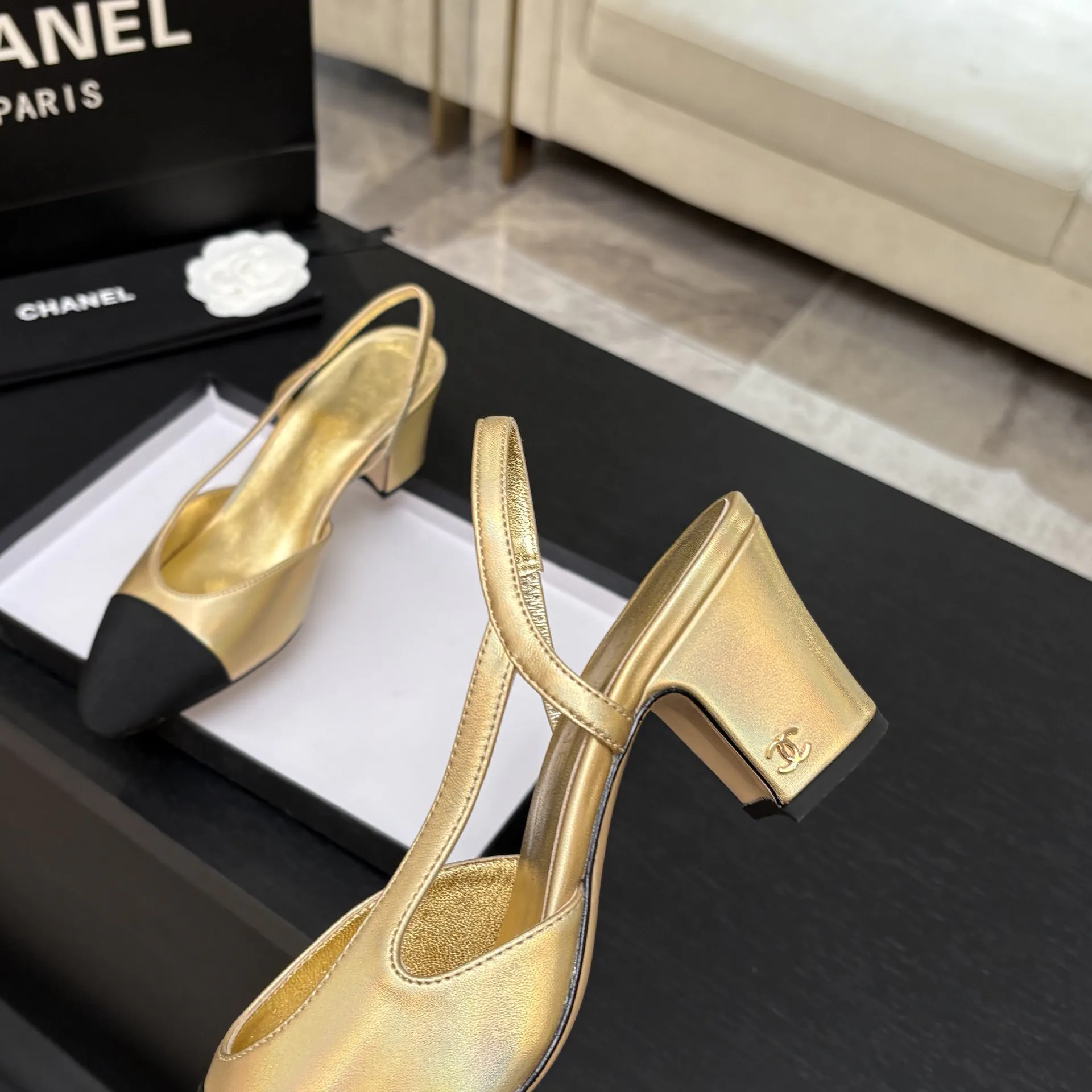 Туфли Женские Chanel 19554648