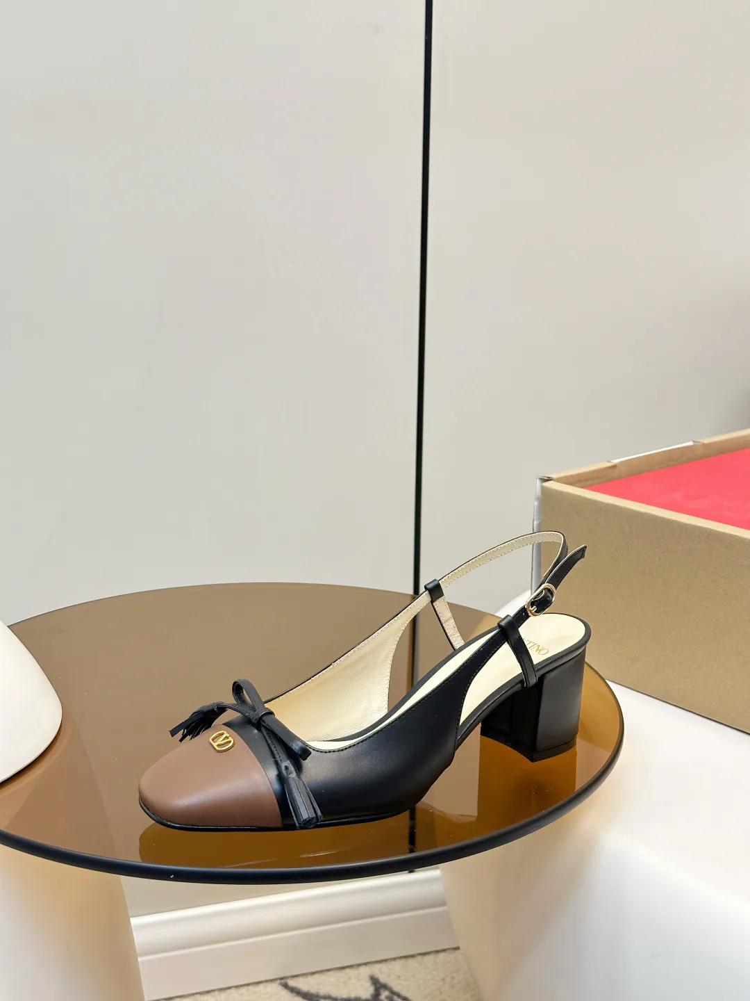 Босоножки Женские Valentino 13561074