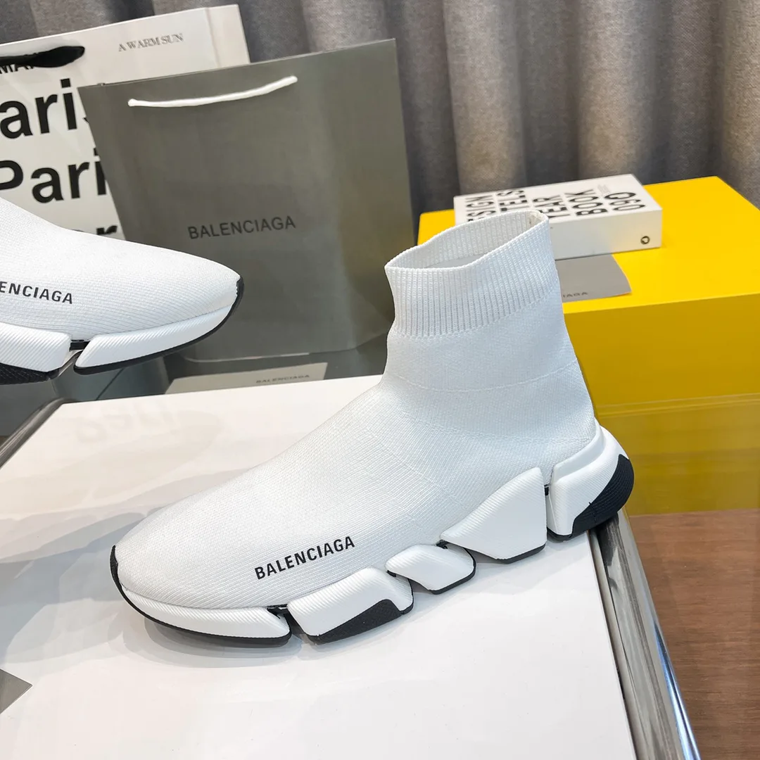 Кроссовки Женские Balenciaga 17955650