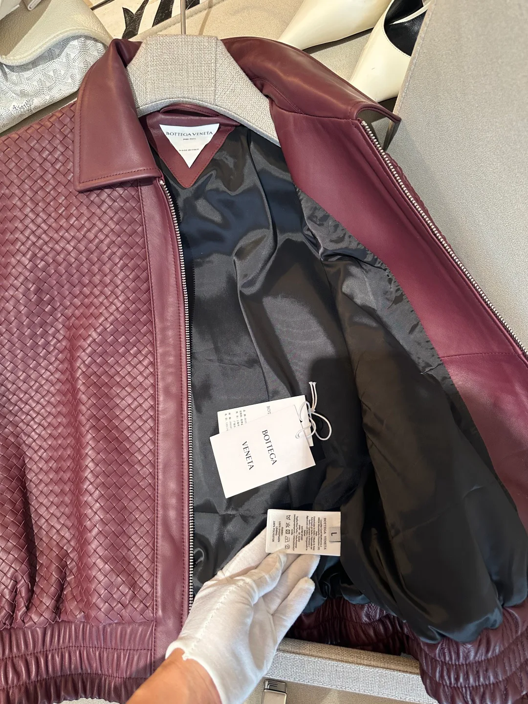 Кожаные Куртки И Дублёнки Женские Bottega Veneta 17766263