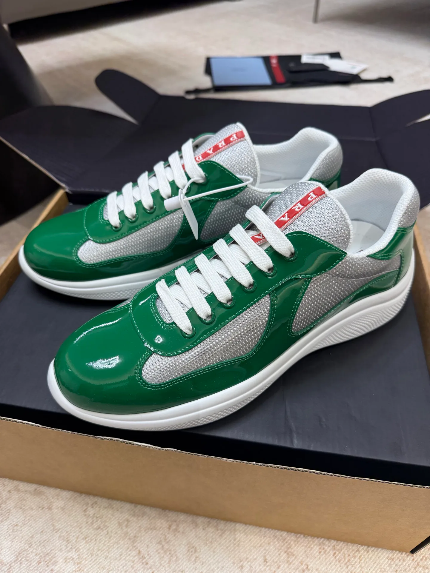 Кроссовки Женские Prada 11411013