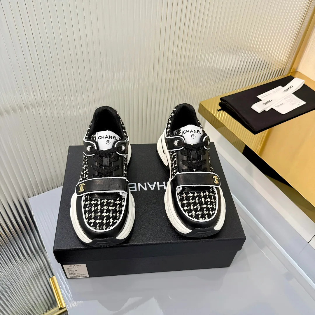 Кроссовки Женские Chanel 11602301