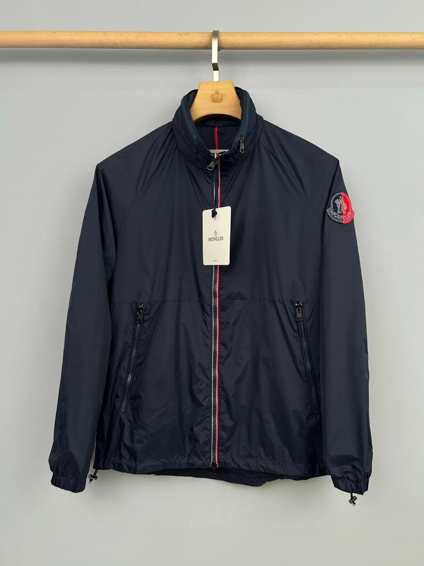 Куртки И Пуховики Мужские Moncler 13137535