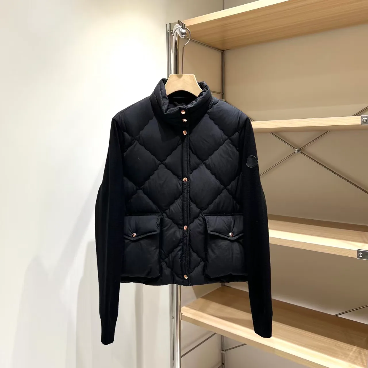 Куртки И Пуховики Женские Moncler 18131411