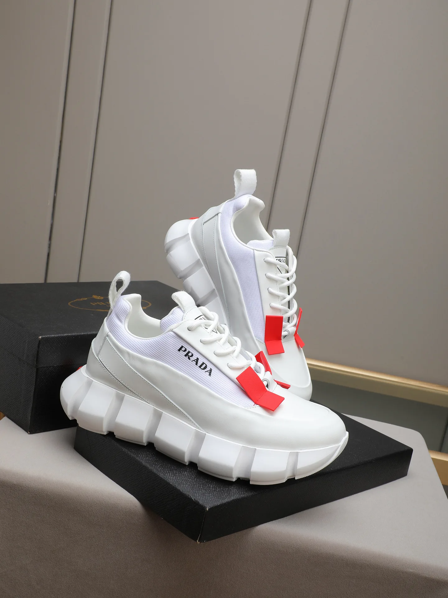 Кроссовки Мужские Prada 11490472