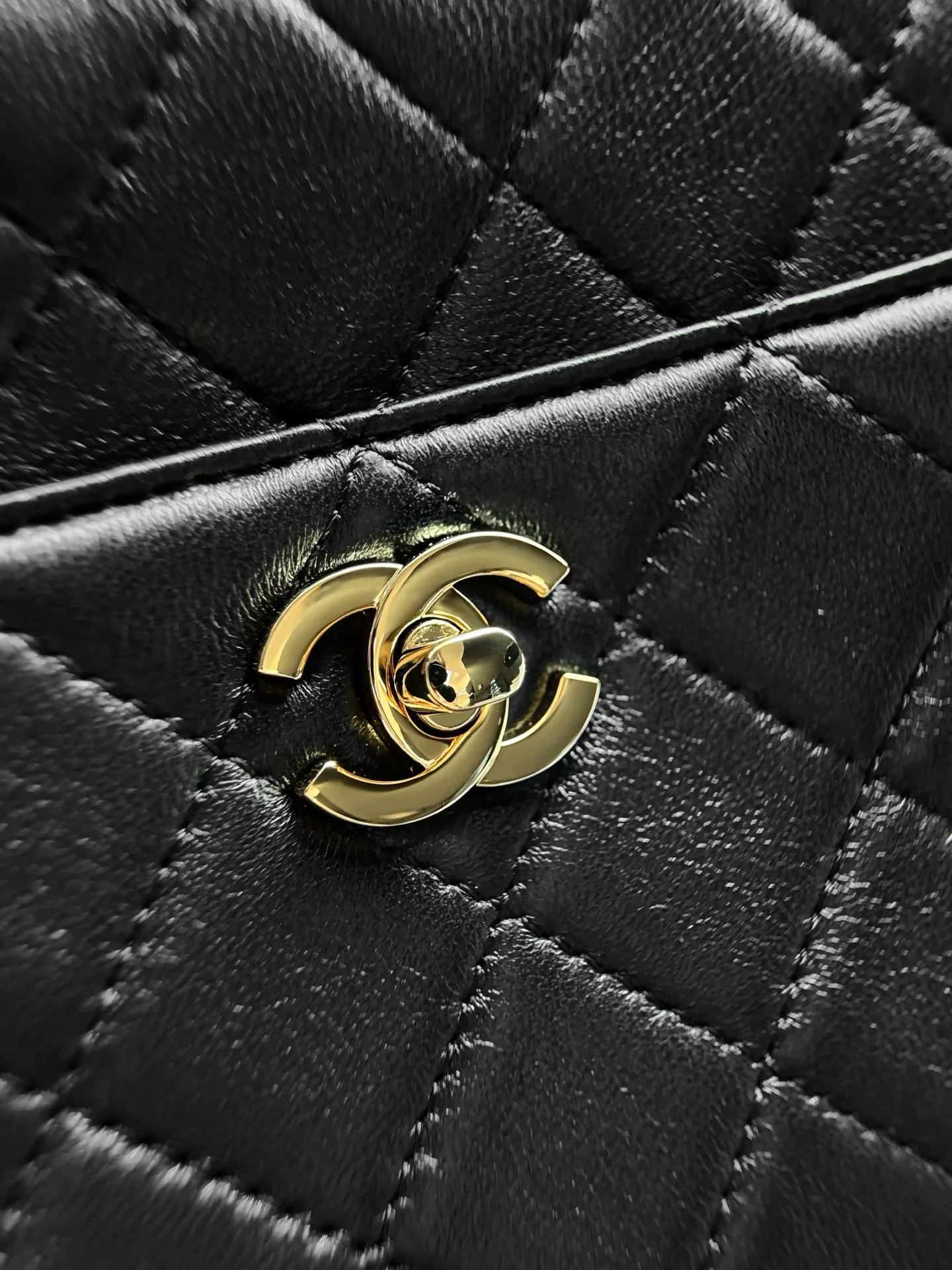 Классические Сумки Женские Chanel 18147995